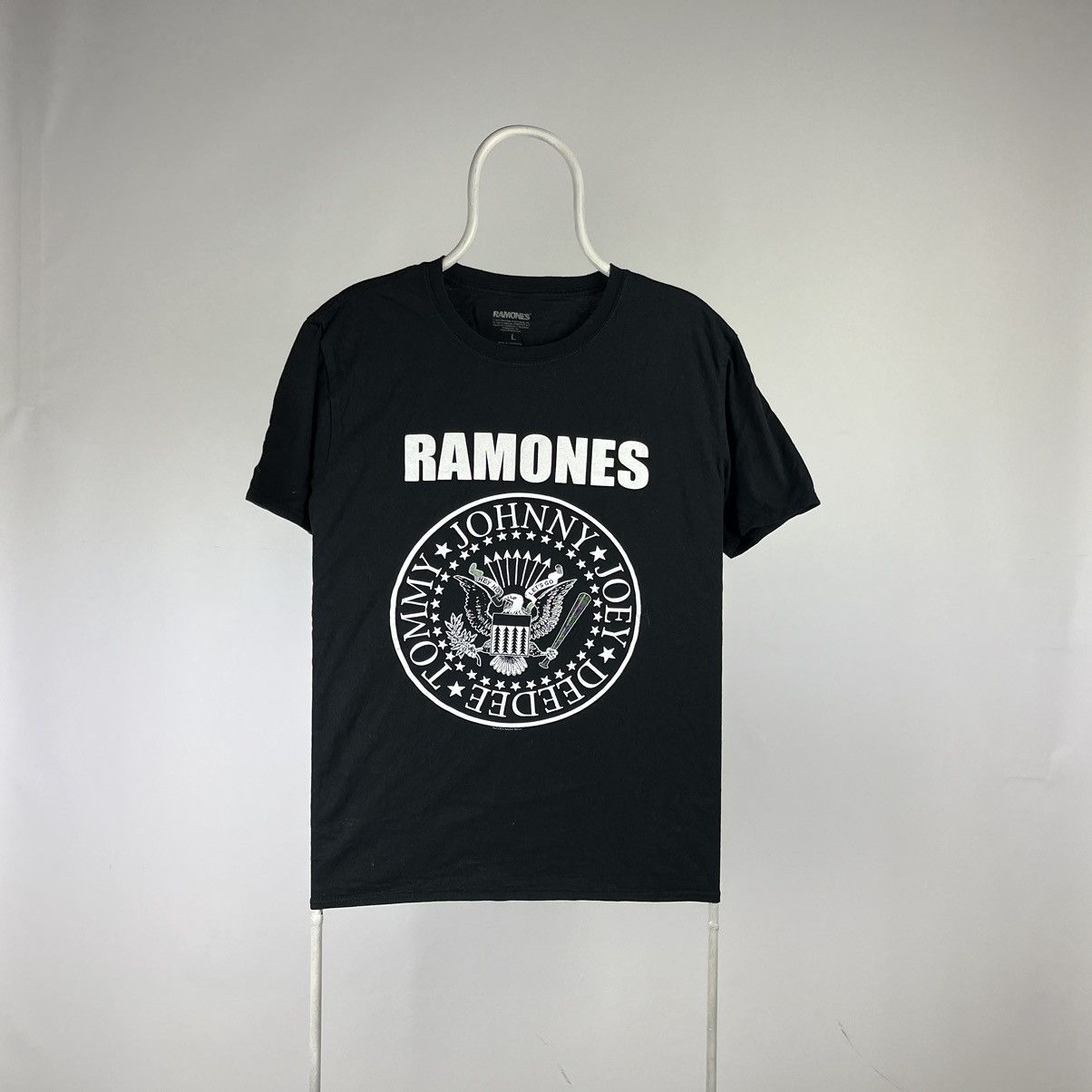 Band Tees Ramones T-shirt rock band tee size Large Size US L / EU 52-54 / 3 - 1 Thumbnail