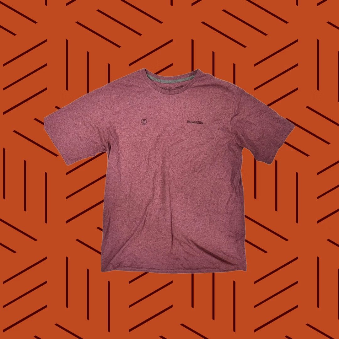 Patagonia Patagonia Responsibili-Tee Maroon Short Sleeve T-Shirt Size M Forge Mark Size US M / EU 48-50 / 2 - 1 Thumbnail