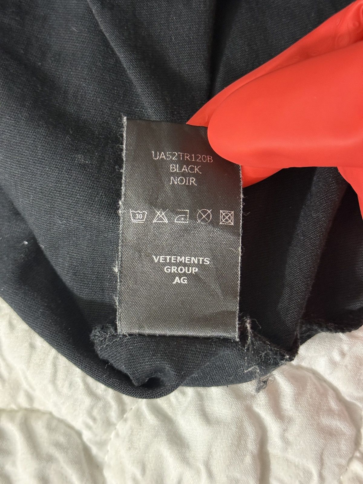 Vetements Vetements Human Rights / Human Identity T Shirt Size US XS / EU 42 / 0 - 9 Thumbnail