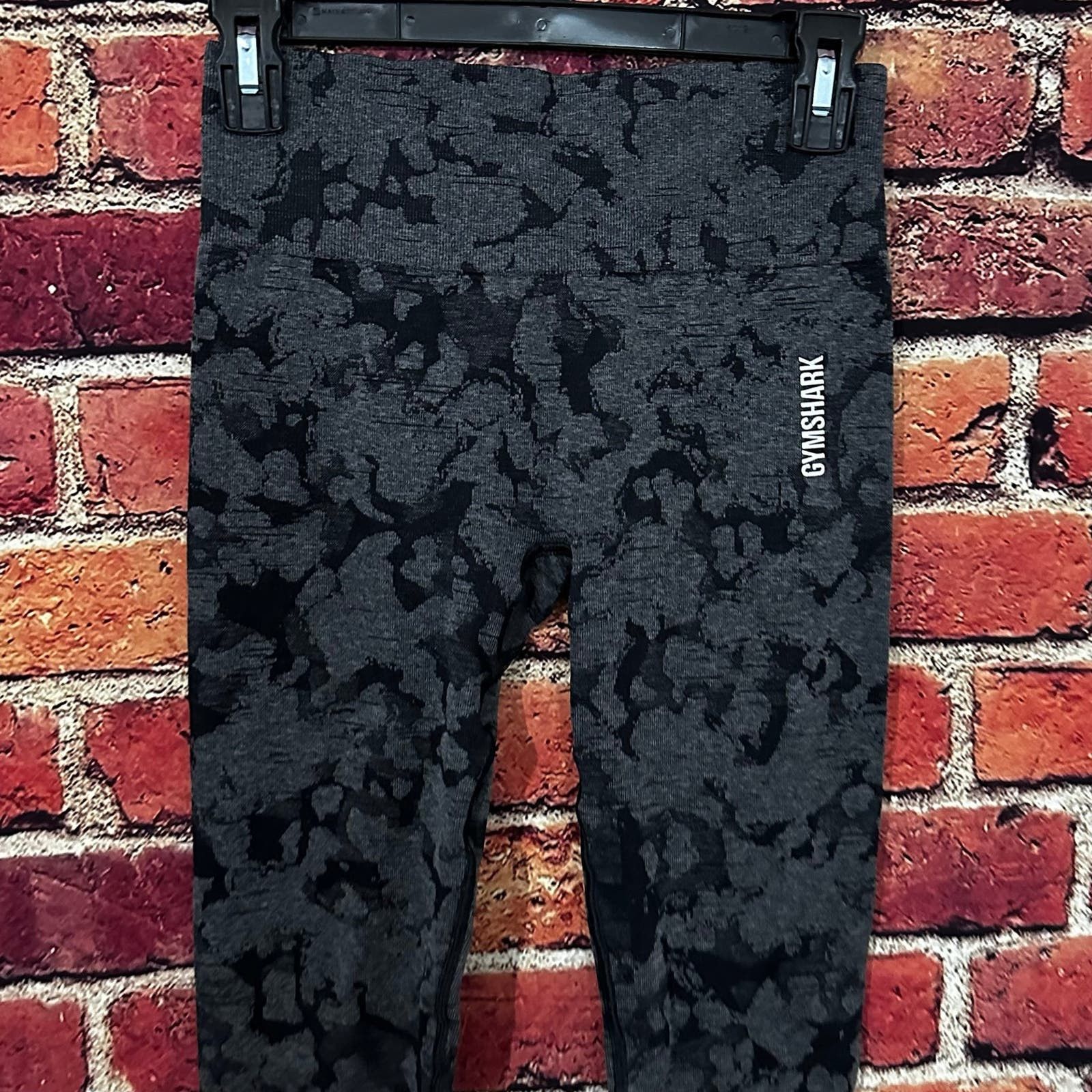 Gymshark Gymshark camo Leggings Size 27" / US 4 / IT 40 - 2 Thumbnail