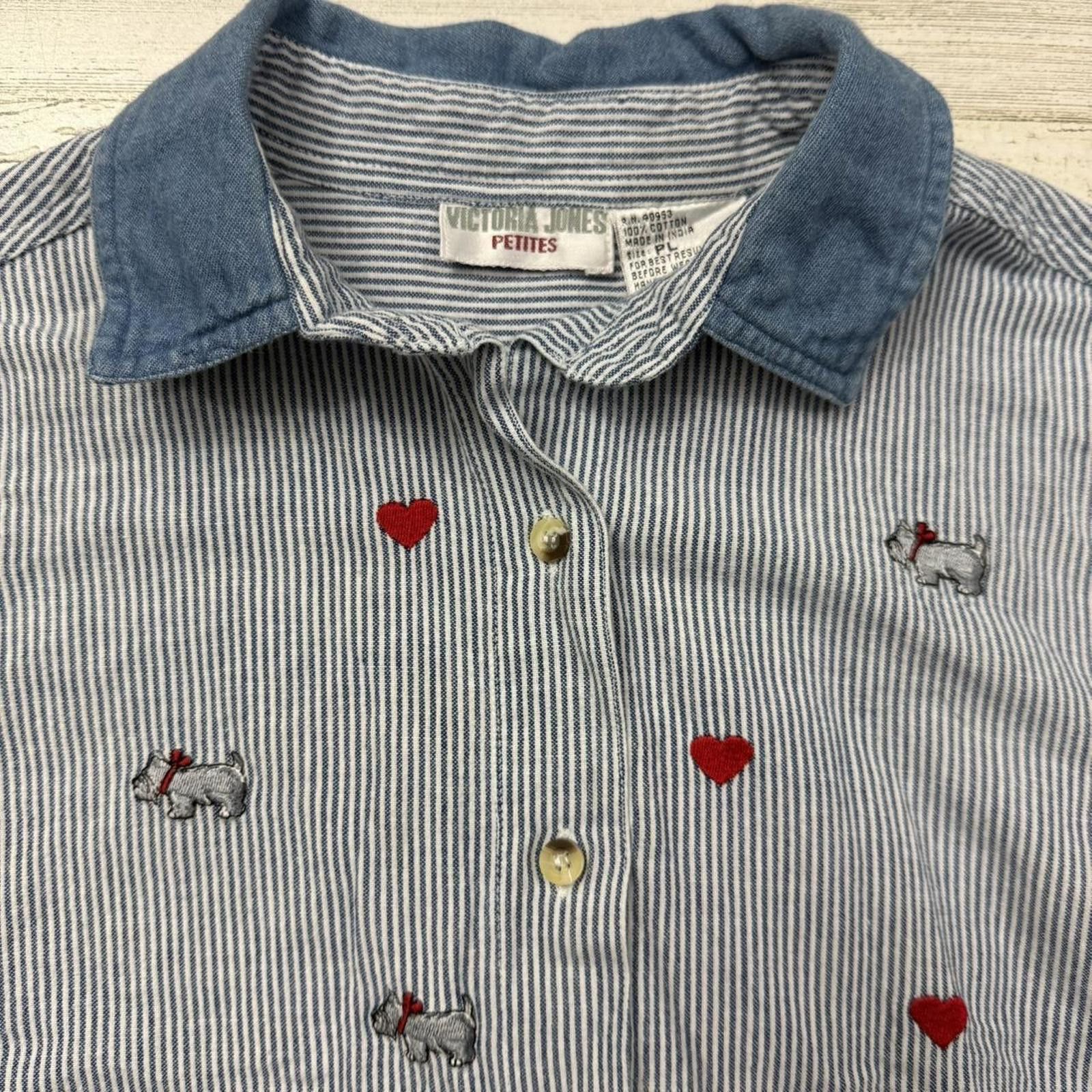 Designer 90s Blue and white button-up shirt with a dog heart design Size M / US 6-8 / IT 42-44 - 4 Thumbnail