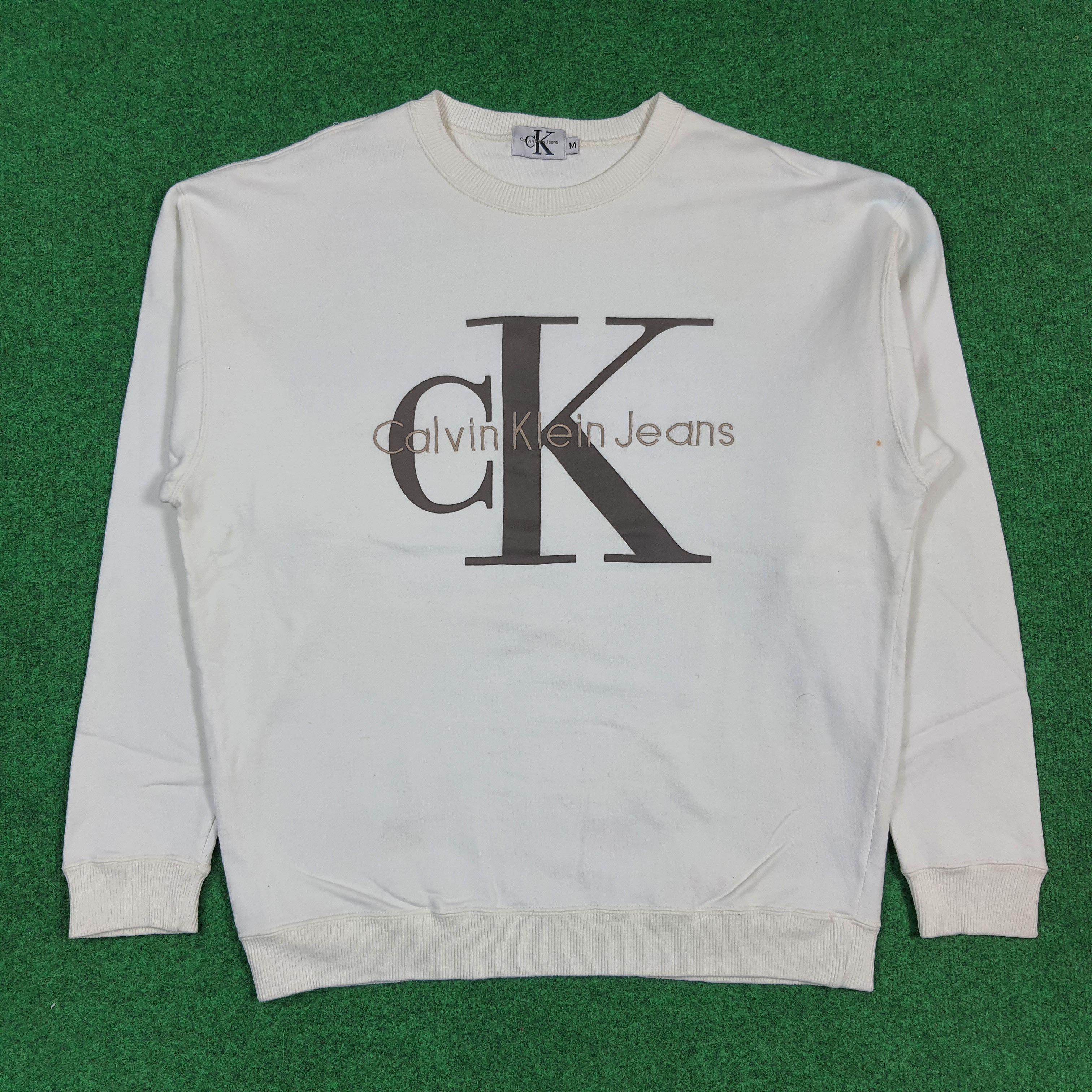 Calvin Klein Vintage Calvin Klein Jeans White Pullover C295N5 Size US M / EU 48-50 / 2 - 1 Thumbnail