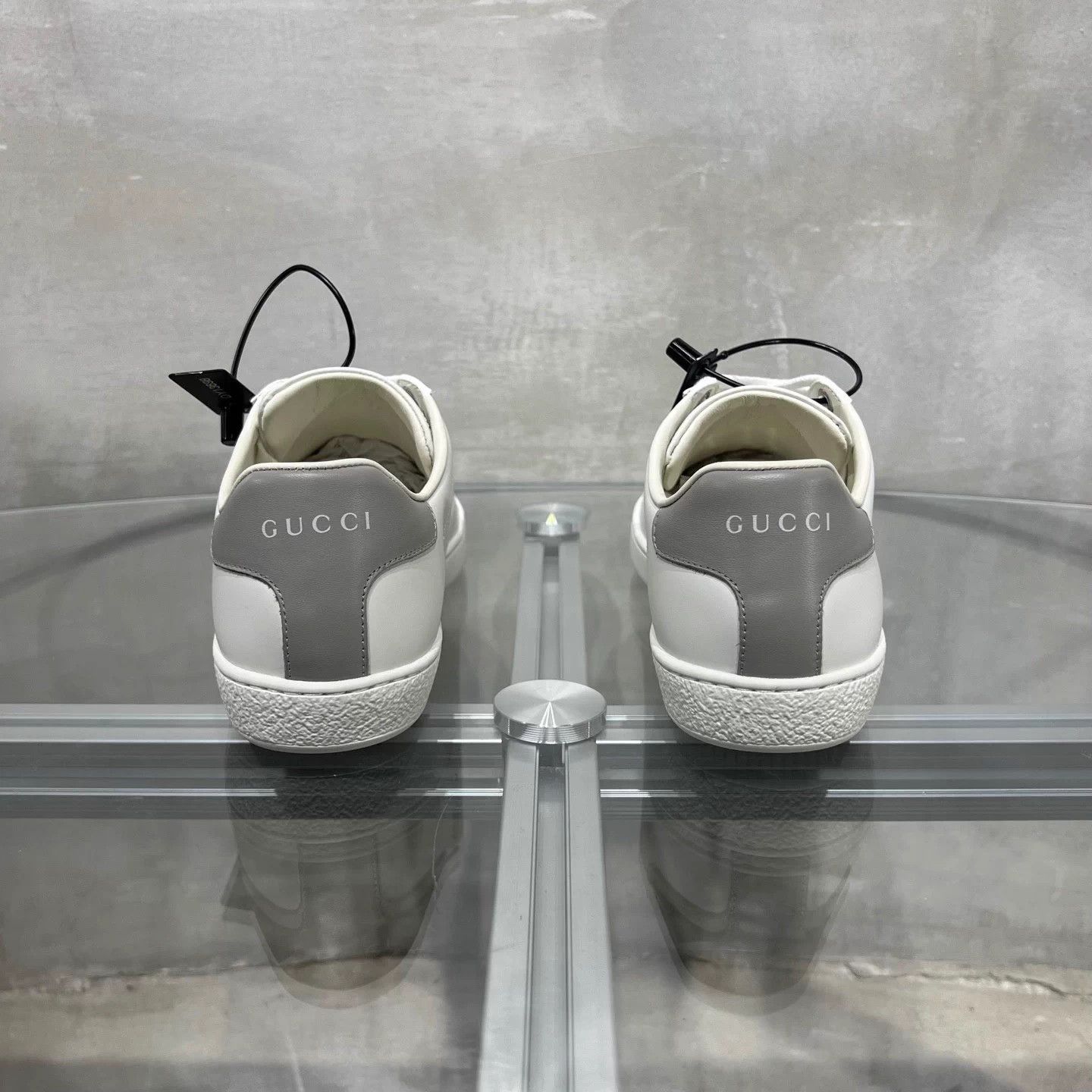 Gucci Gucci GG white sneakers BNIB EU 37 Size US 6 / IT 36 - 6 Thumbnail