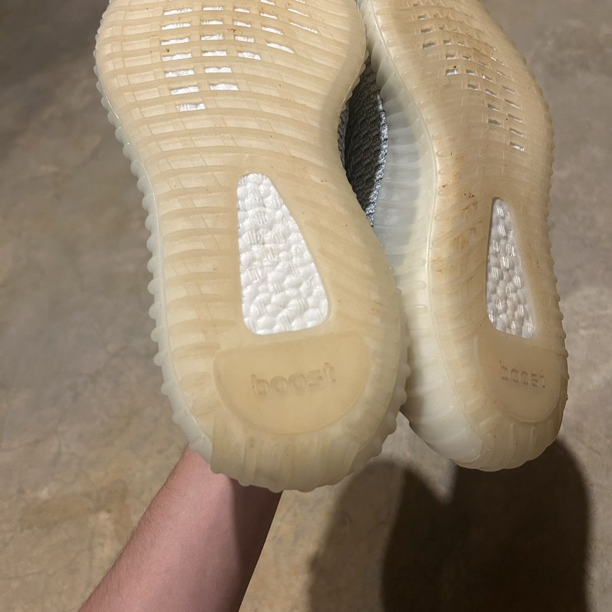 Adidas × Kanye West × Yeezy Adidas Yeezy Boost 350 V2 Cloud White 2019 US 8 Size US 8 / EU 41 - 9 Thumbnail