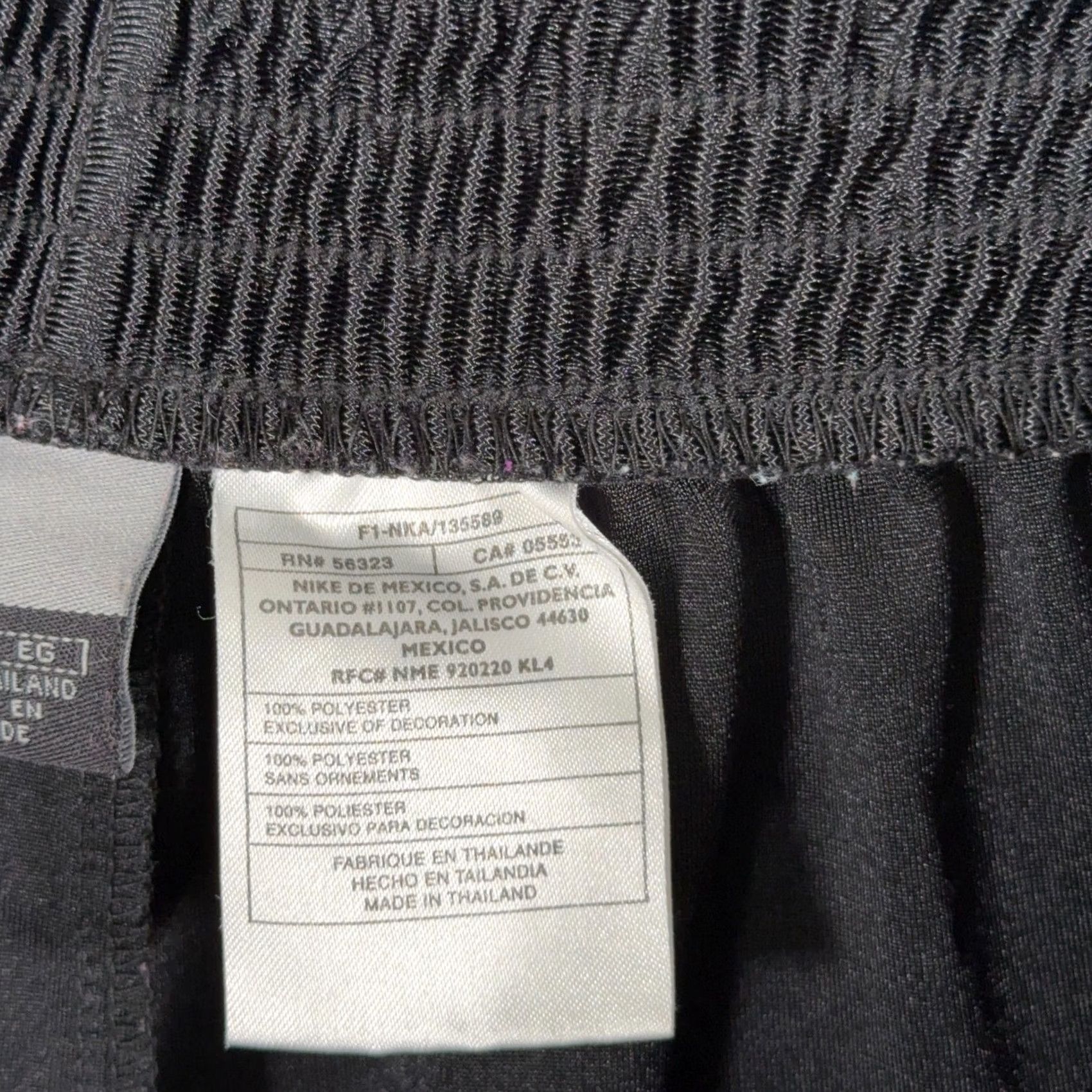 Nike VINTAGE Nike Breakaway Pant XL Black Y2K Dazzle Shiny Satin Tear Away Snap Baggy Track Pants Mens XL Black 90s Shiny Sports Size US 36 / EU 52 - 7 Thumbnail