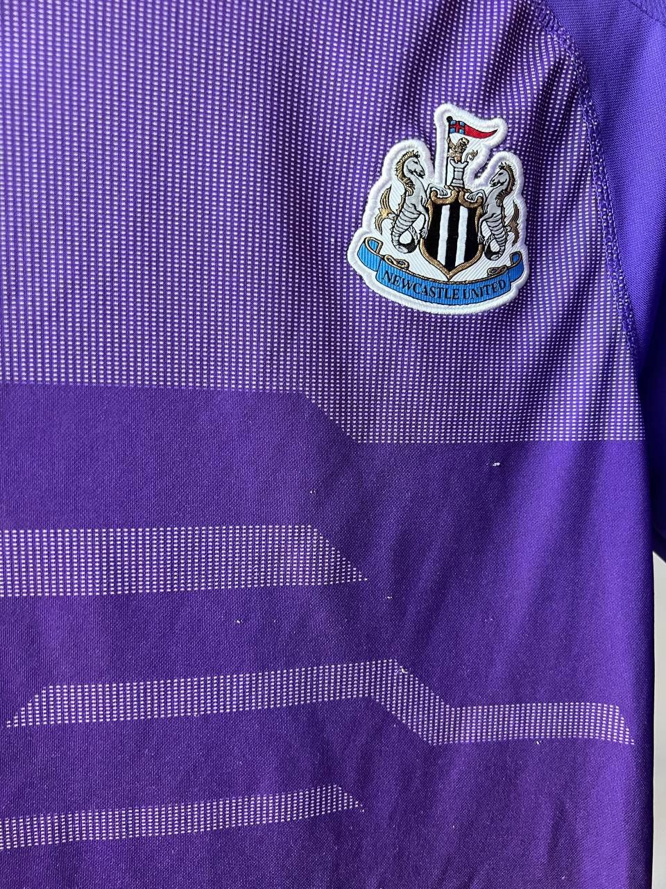 Puma 2018/19 NEWCASTLE UNITED #1 GK FOOTBALL SOCCER SET PUMA SZ M Size US M / EU 48-50 / 2 - 4 Thumbnail