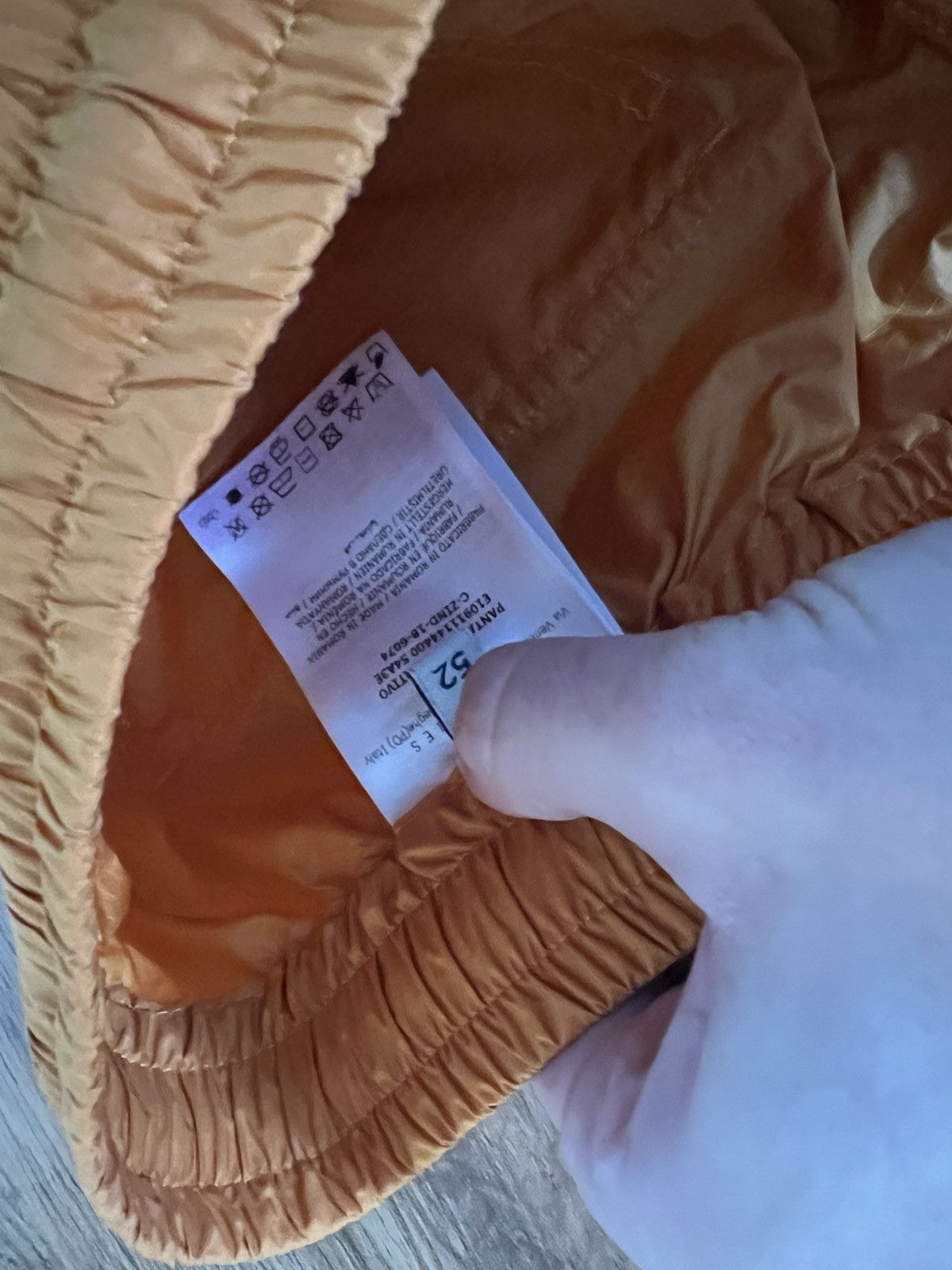 Moncler MONCLER ORANGE NYLON PANT Size US 34 / EU 50 - 5 Thumbnail