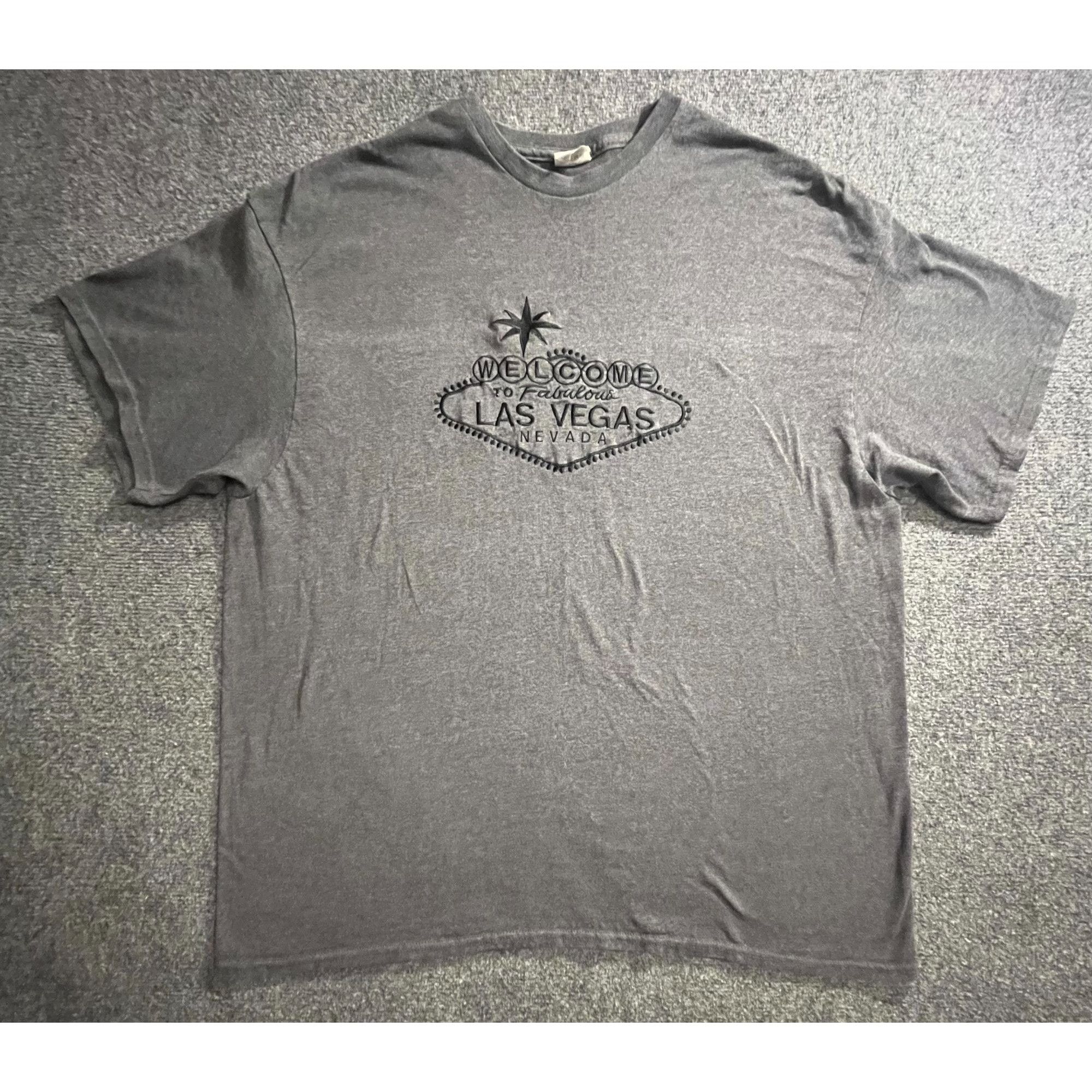 Gildan vintage las vegas t shirt size 2XL short sleeve crew neck gr Size US XXL / EU 58 / 5 - 1 Thumbnail