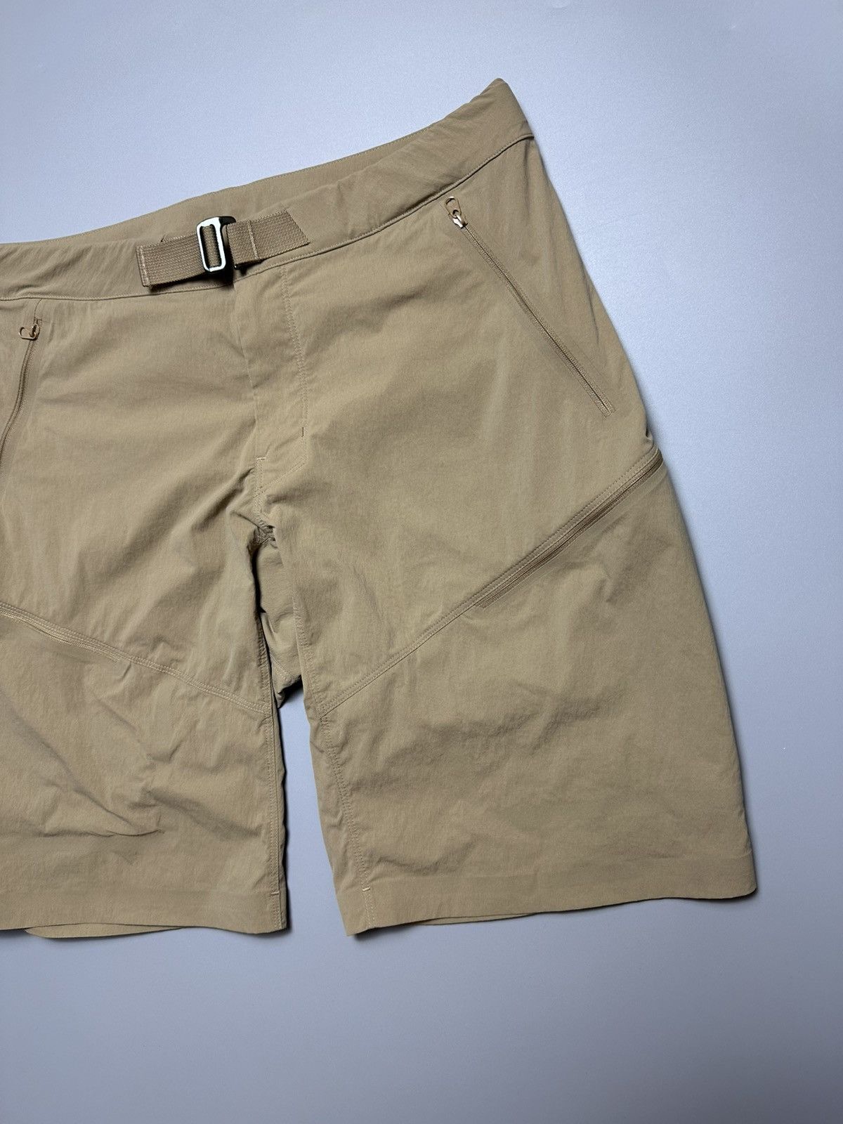 Arc'teryx Arc’teryx gamma quick dry men’s 32 shorts Size US 32 / EU 48 - 3 Thumbnail