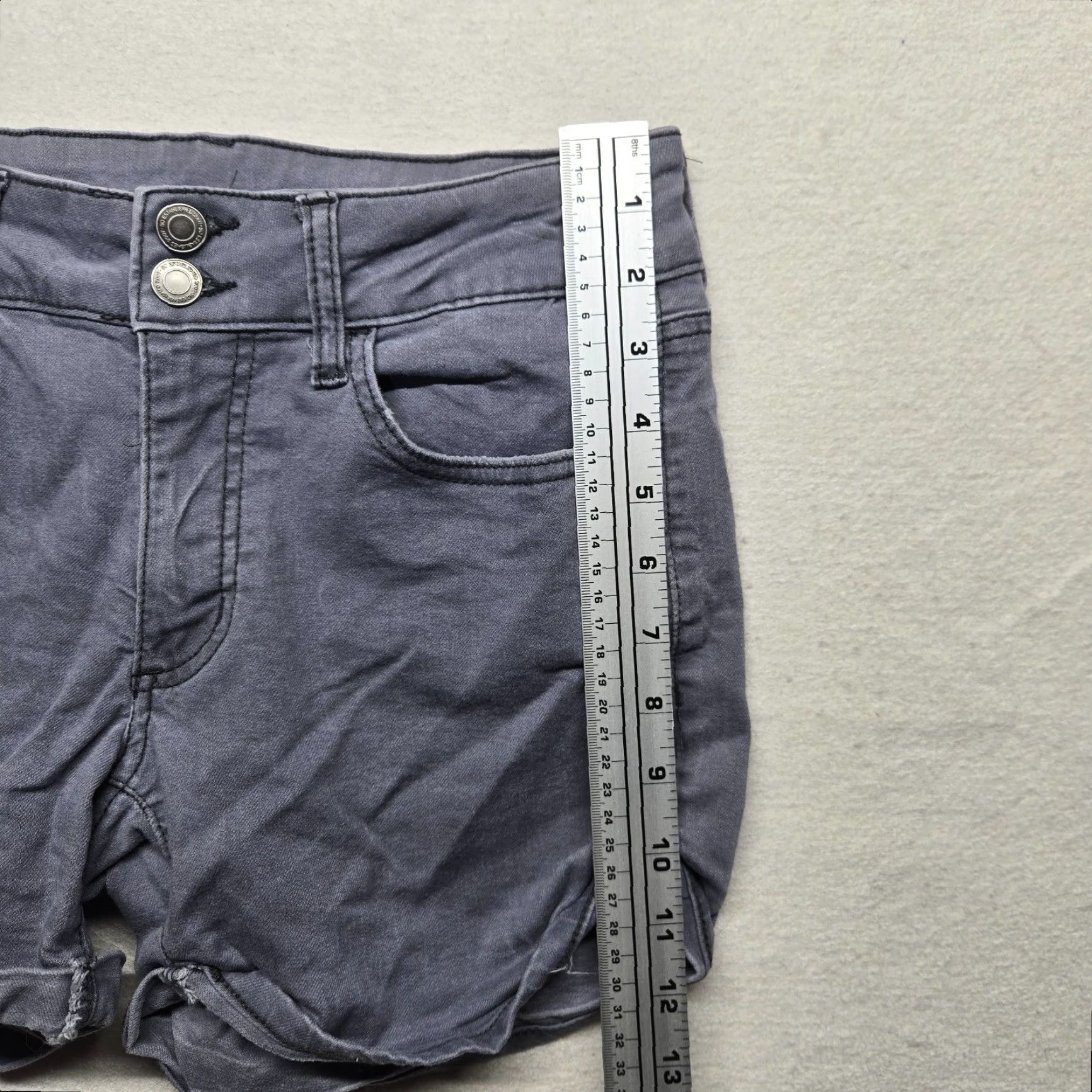 Denime VINTAGE SO Denim Gray Jean Shorts Women Junior Size 7 Low Rise Casual 5-Pocket Style Size 28" / US 6 / IT 42 - 4 Thumbnail