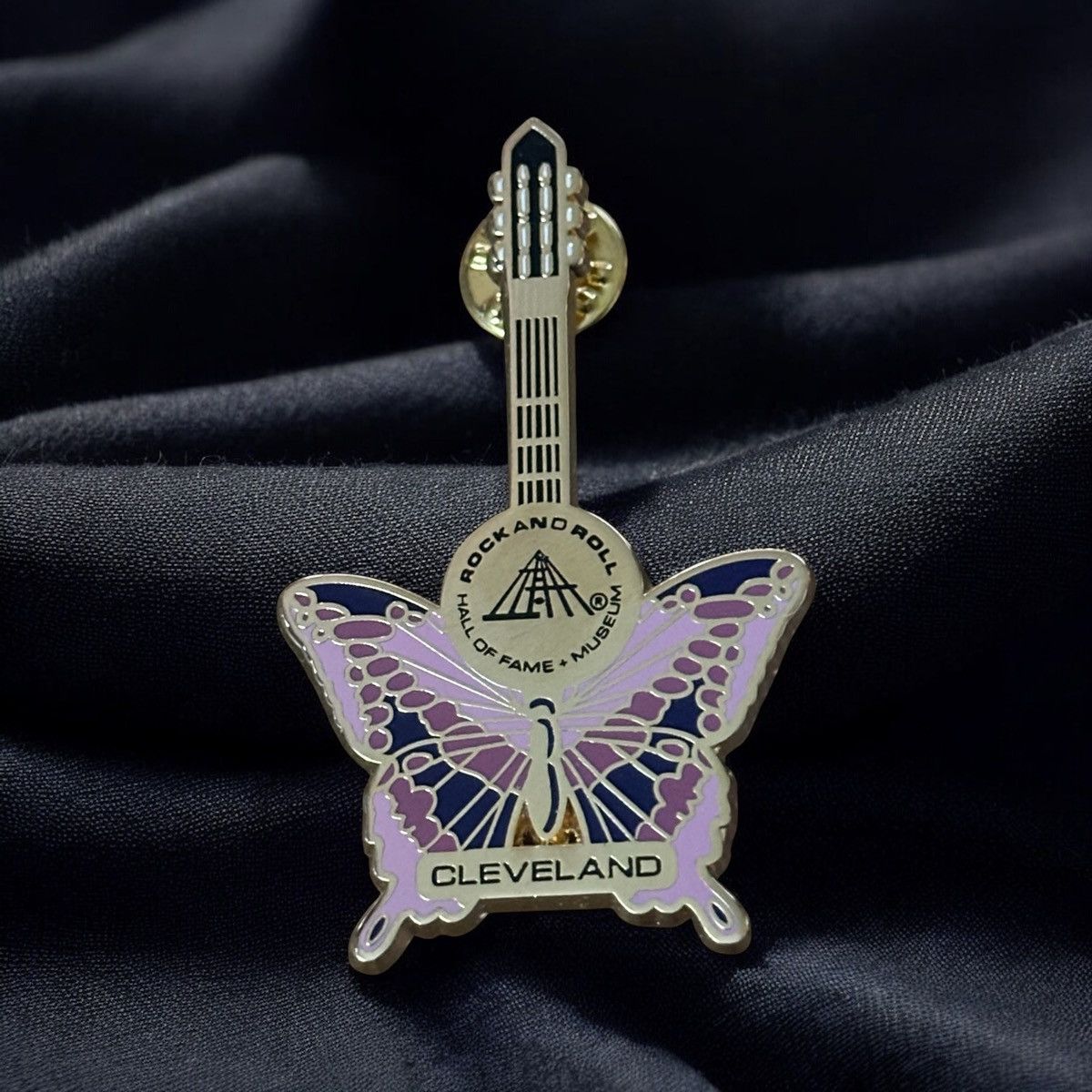 Vintage Rock and Roll Hall of Fame Cleveland butterfly guitar pin Size ONE SIZE - 1 Thumbnail
