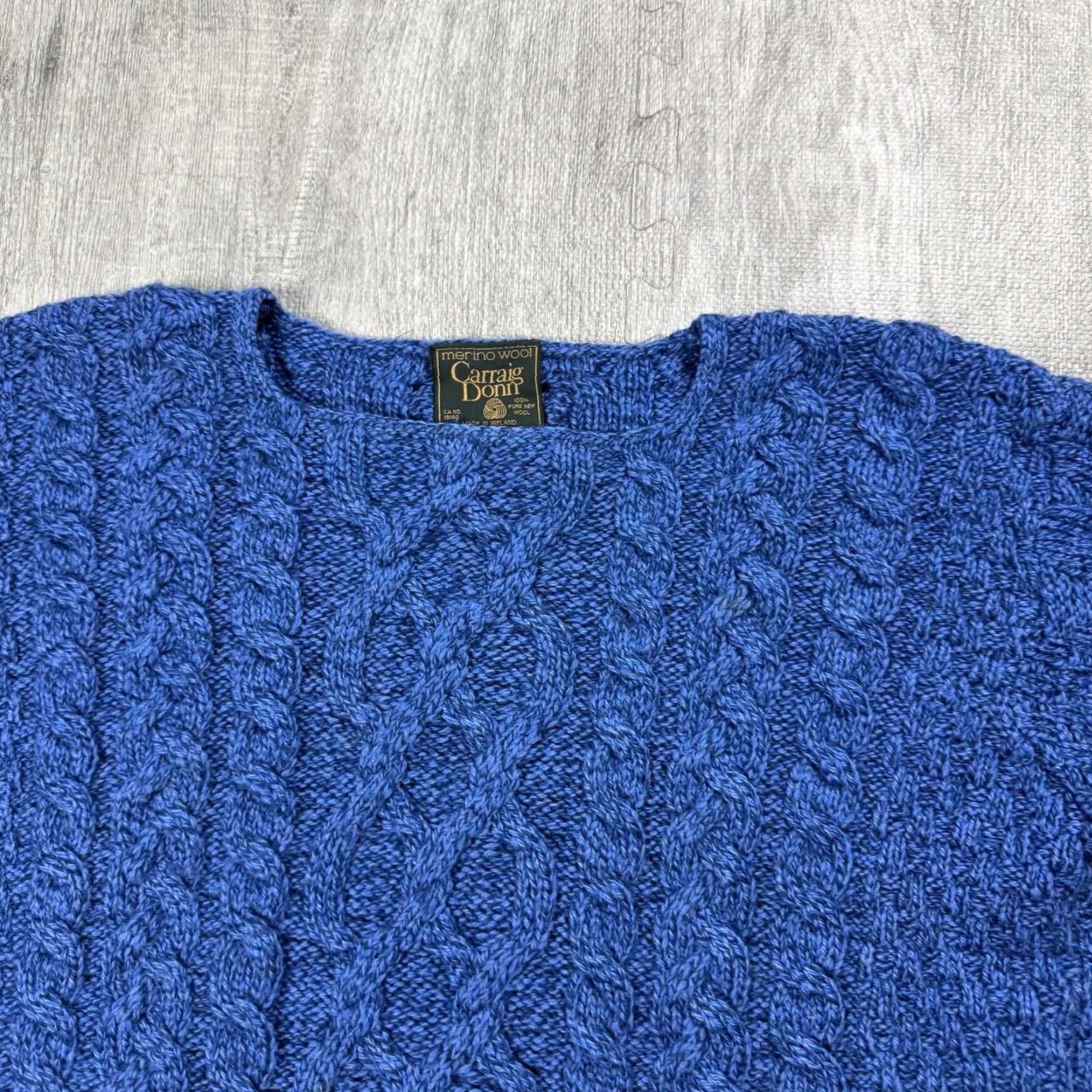 Vintage CARRAIG DONN Wool Sweater Cardigan Cable Knit Blue Women Size M Classic Ireland Size M / US 6-8 / IT 42-44 - 2 Thumbnail