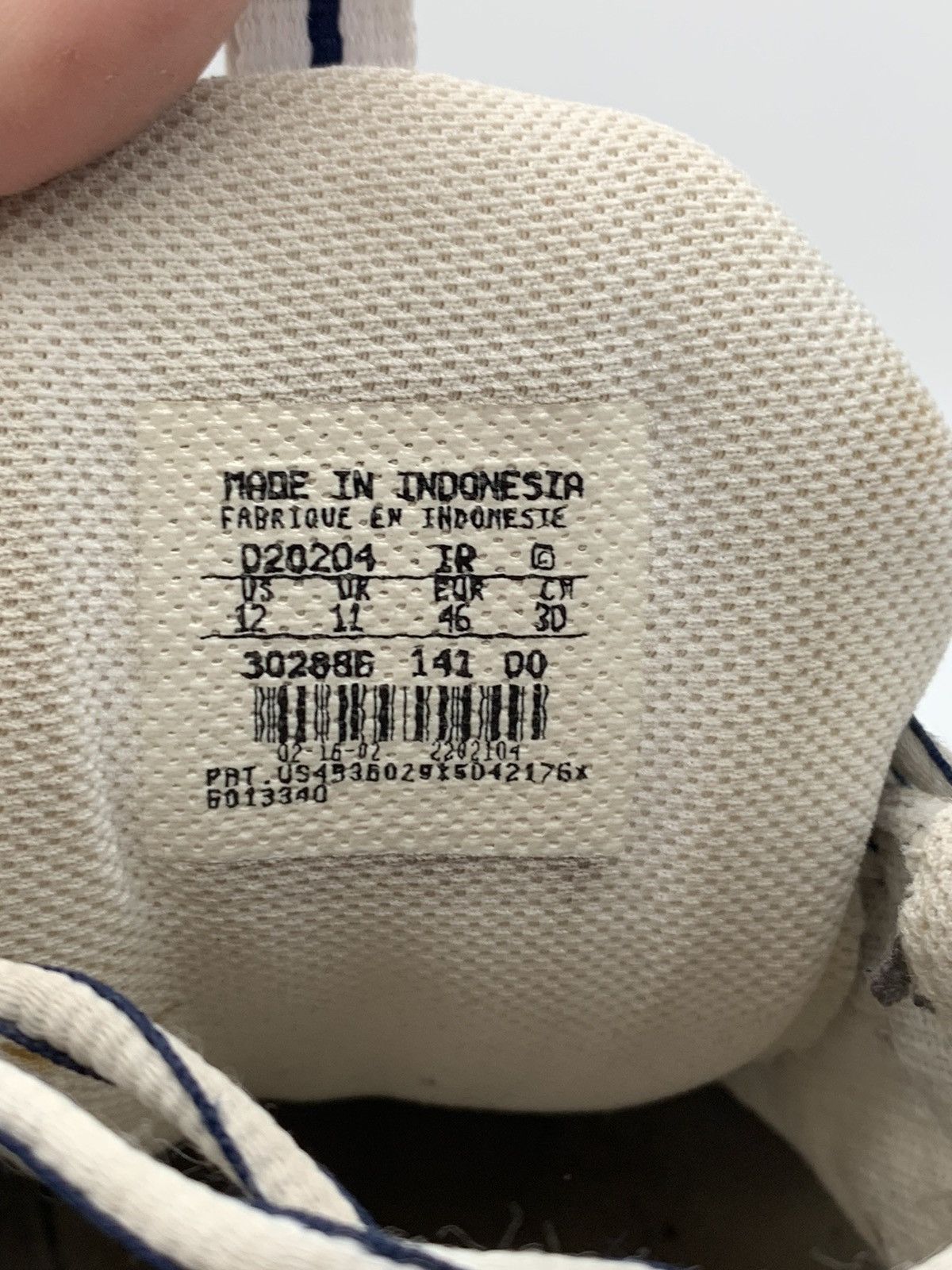 acg running shoes