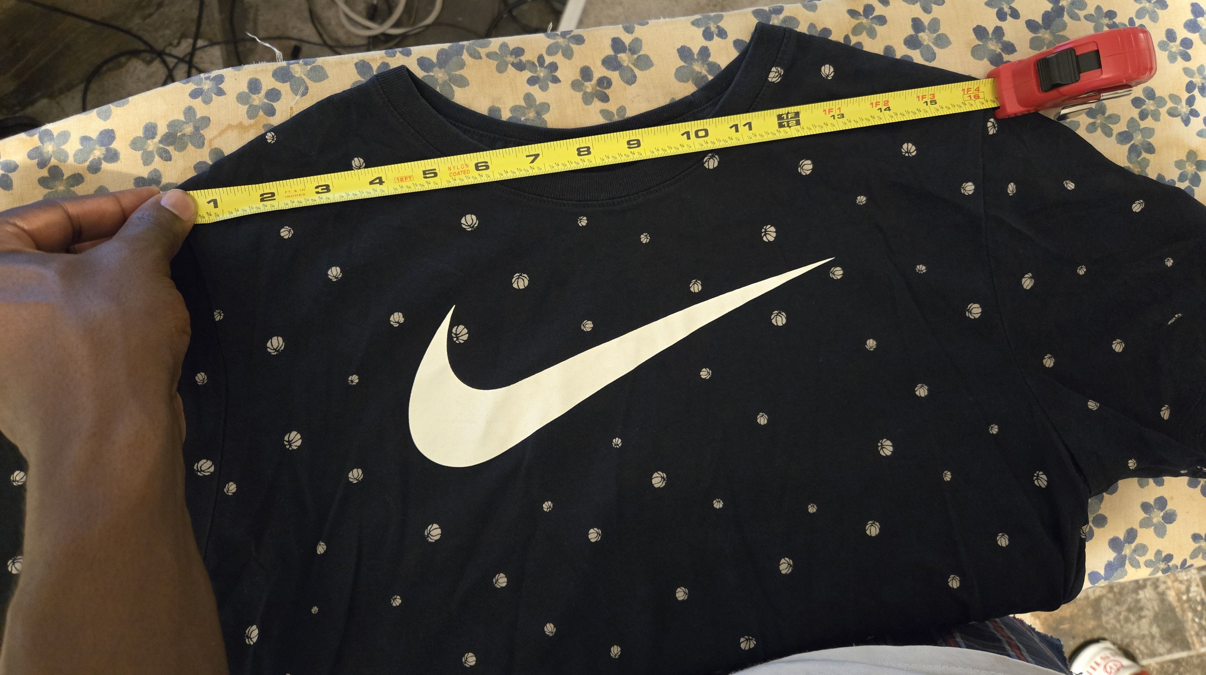 Nike Nike Basketball All-Over Design Tee Size US M / EU 48-50 / 2 - 5 Thumbnail