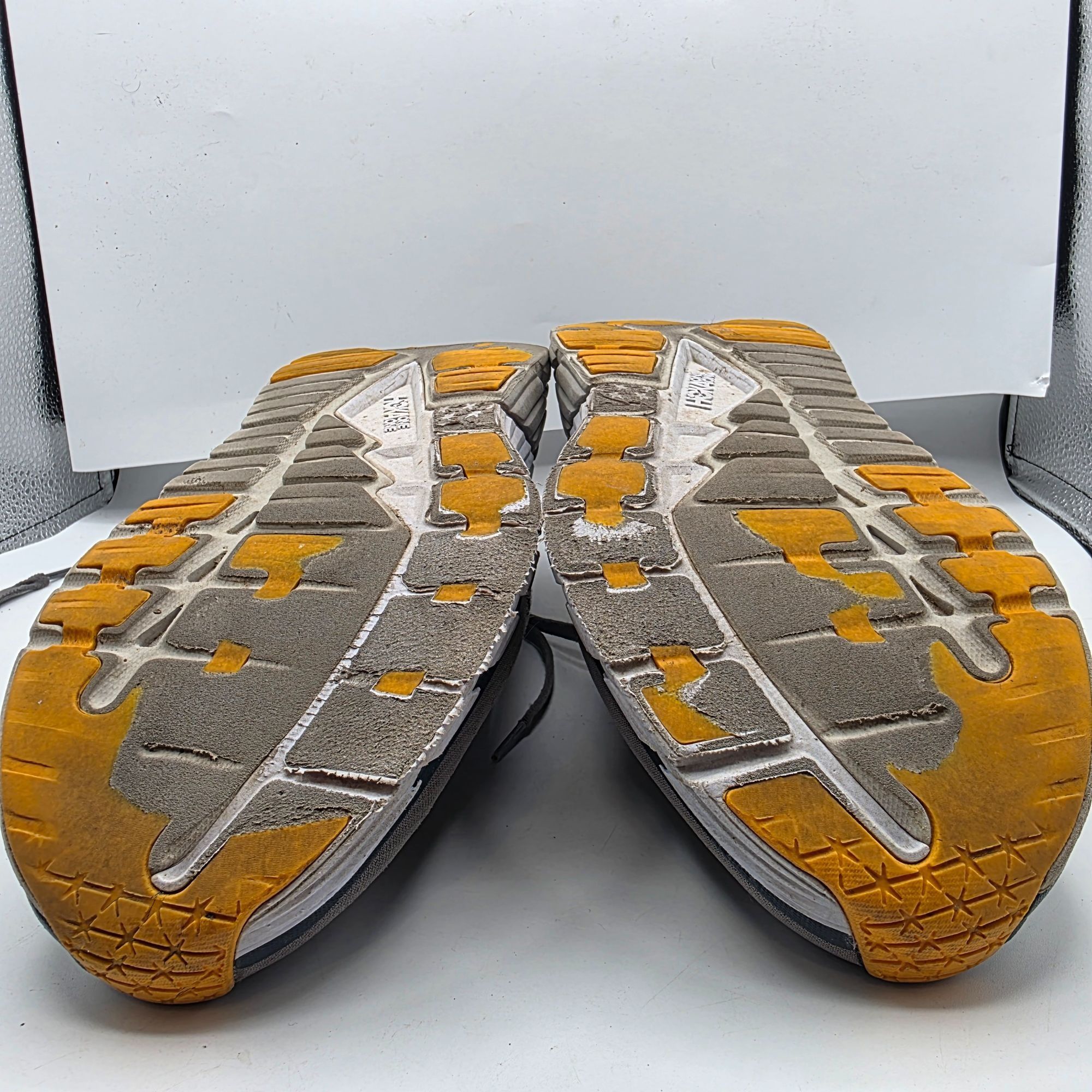 Hoka Hoka One One Gaviota 3 Mens Size 10.5 Gray Yellow Running At Size US 10.5 / EU 43-44 - 11 Thumbnail