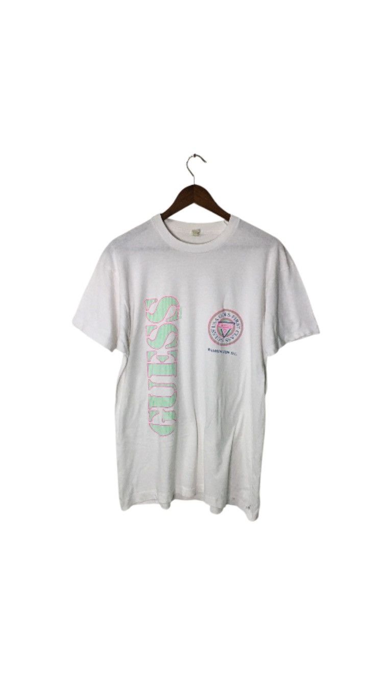 Guess × Vintage Vintage Guess T-Shirt Size US XL / EU 56 / 4 - 1 Thumbnail