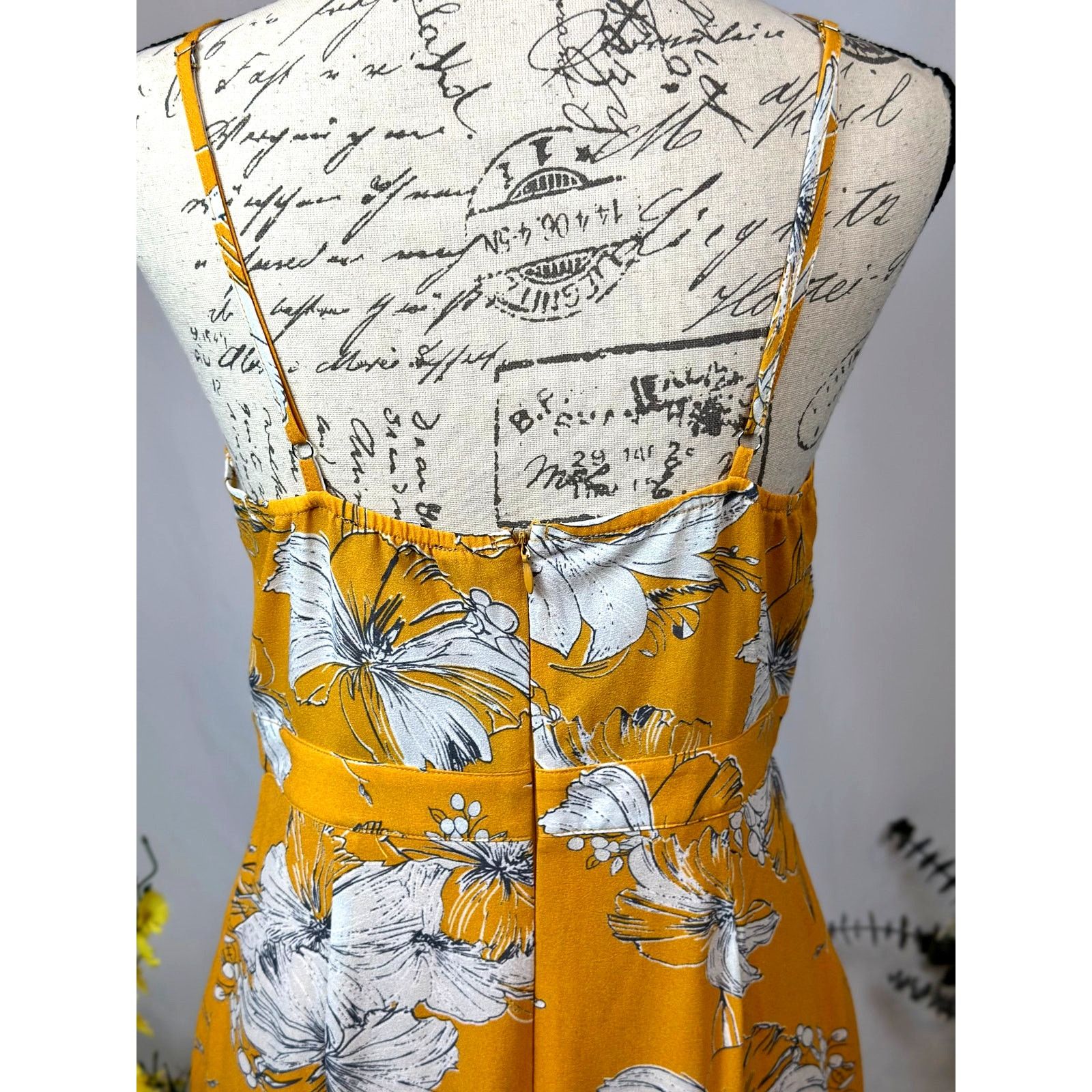 Other Lulu’s Darling Daylily Mustard Floral Hi-Lo Maxi Dress M Size M / US 6-8 / IT 42-44 - 17 Thumbnail