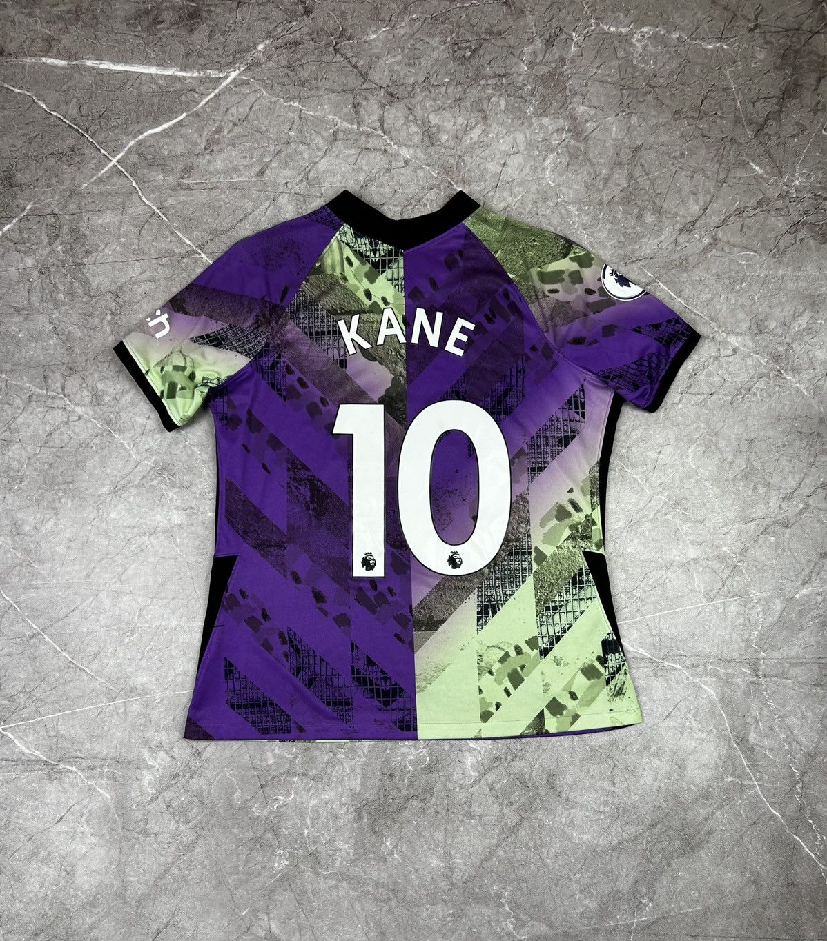 Nike Tottenham Harry Kane 10 Soccer Jersey Size L