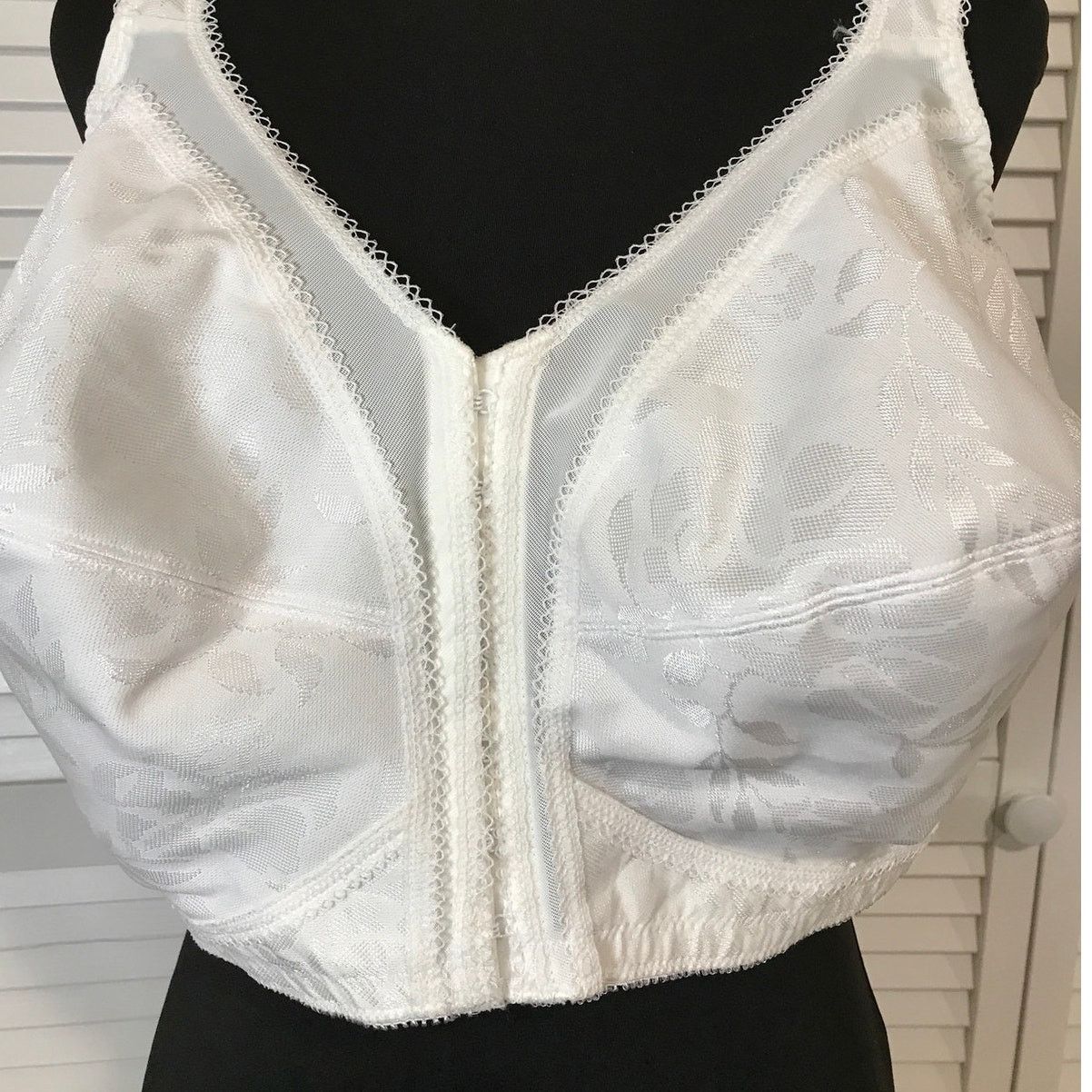 Other Playtex 18 Hour 4695 White Wireless Full Coverage Bra 48DD Size ONE SIZE - 3 Thumbnail