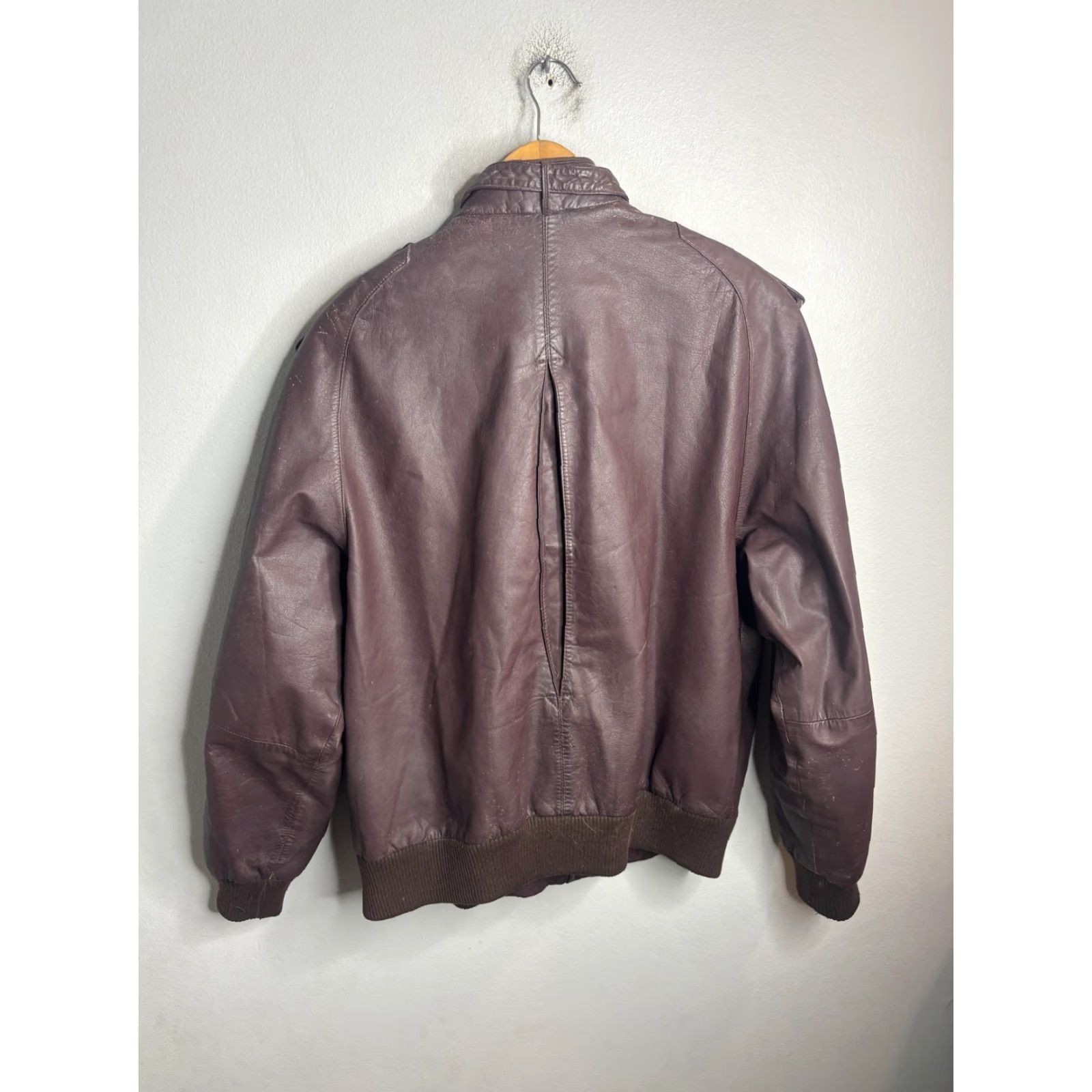 Members Only VINTAGE Members Only Jacket Mens 42 Brown Leather Bomber Flight Zip Pockets 80s Size US XS / EU 42 / 0 - 6 Thumbnail