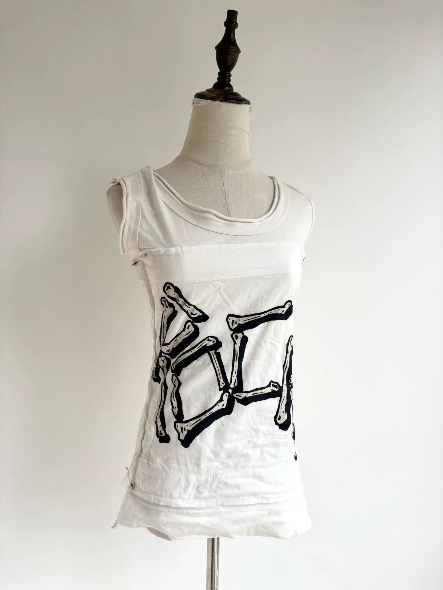 Vivienne Westwood vivienne westwood rare graphic tank top Size M / US 6-8 / IT 42-44 - 1 Thumbnail