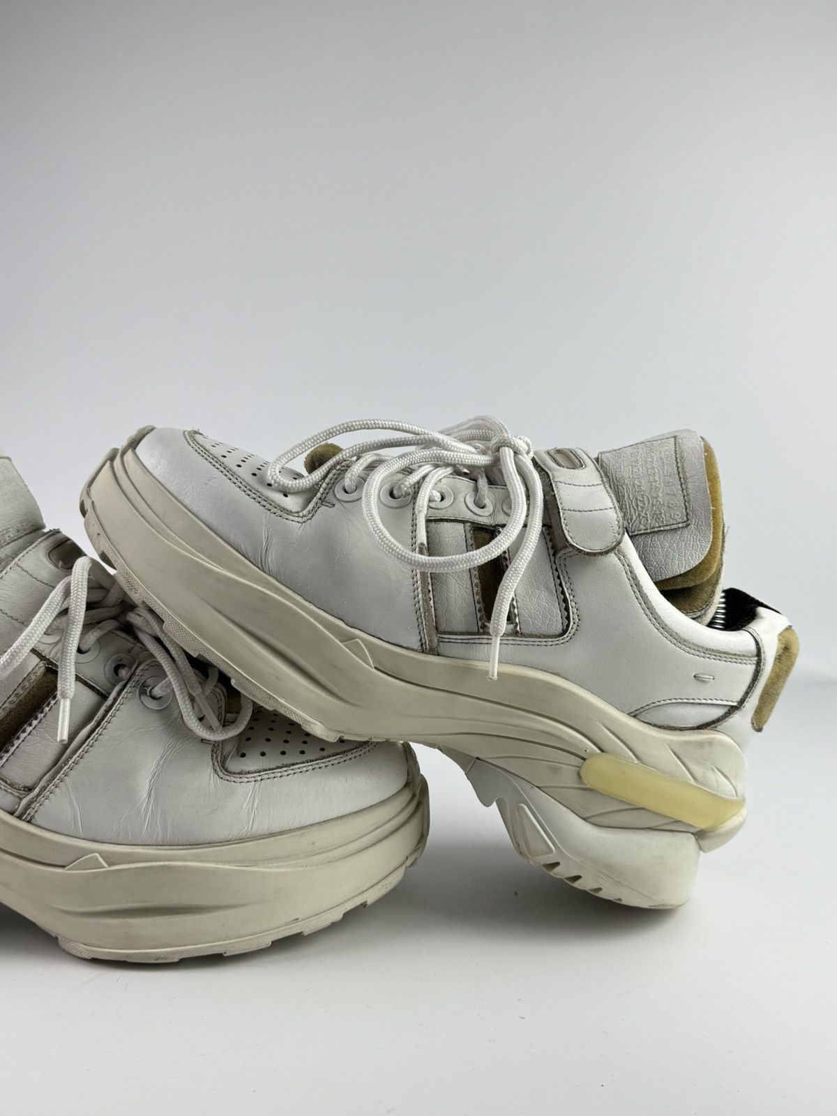 Maison Margiela Maison Margiela Low Top Retro Fit Platform Leather Sneakers Size US 8 / EU 41 - 1 Thumbnail