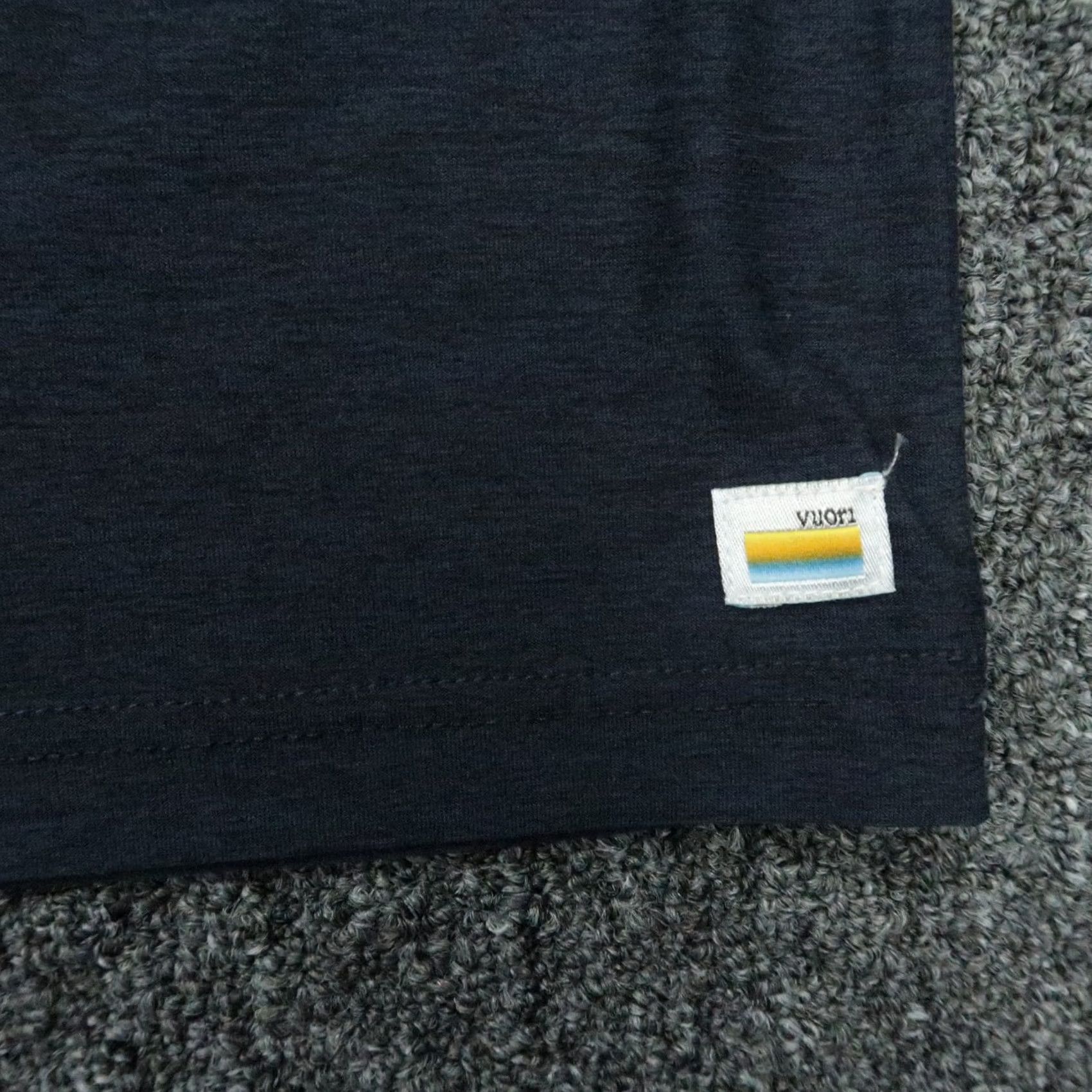 Vuori Vuori Shirt Mens Small Blue Strato Tech Long Sleeve Crew Neck Stretch Pullover Size US S / EU 44-46 / 1 - 3 Thumbnail