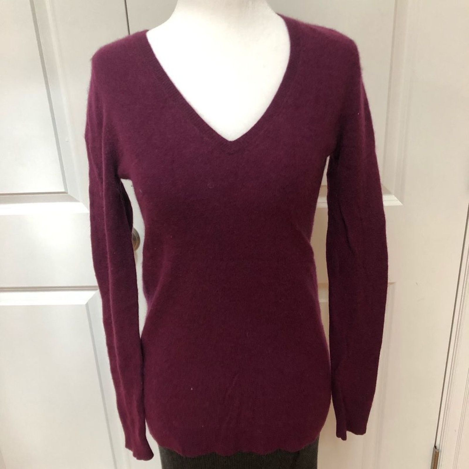 Ann Taylor Ann Taylor lightweight cashmere sweater Size M / US 6-8 / IT 42-44 - 1 Thumbnail