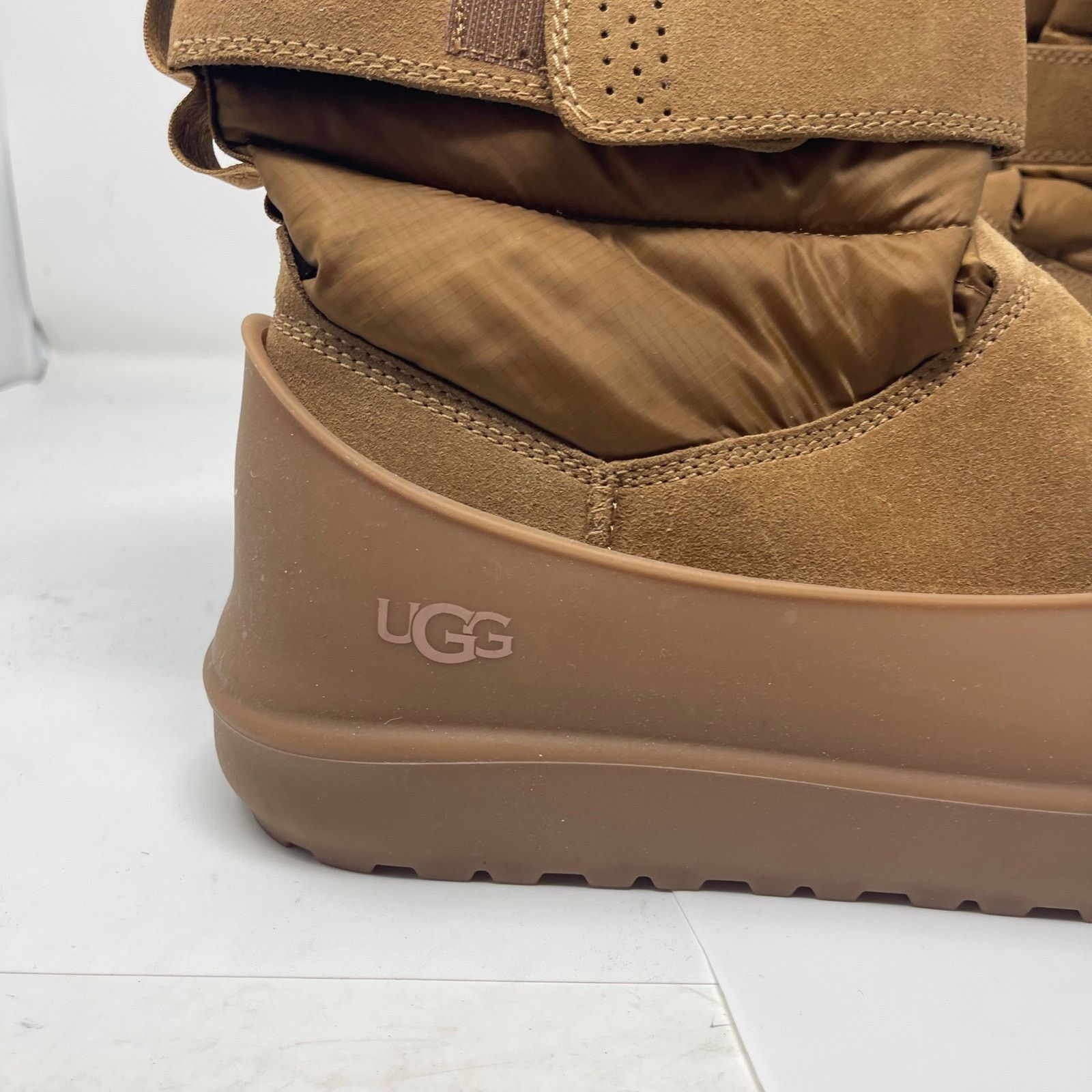 Ugg UGG Classic Short Pull-On Weather Waterproof Suede Boot 10 Size US 10 / EU 43 - 4 Thumbnail