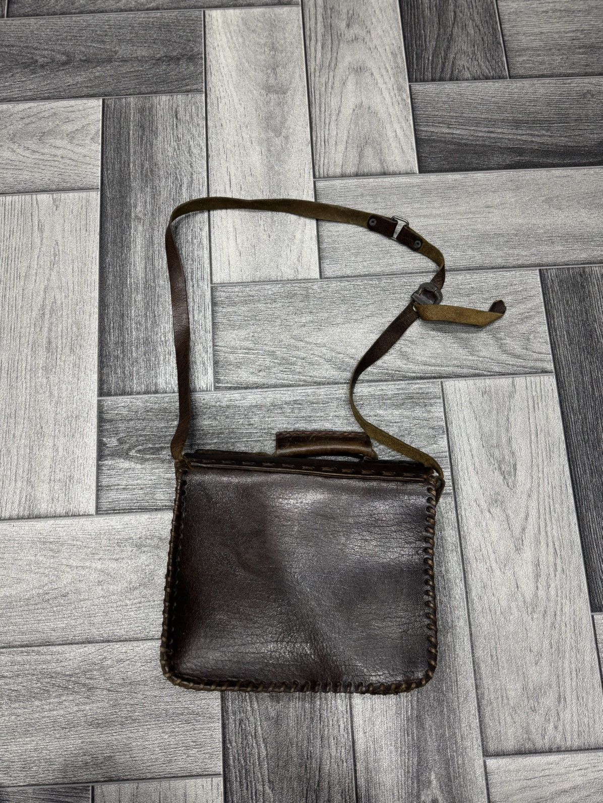Vintage vintage embossed leather bag Size ONE SIZE - 2 Thumbnail