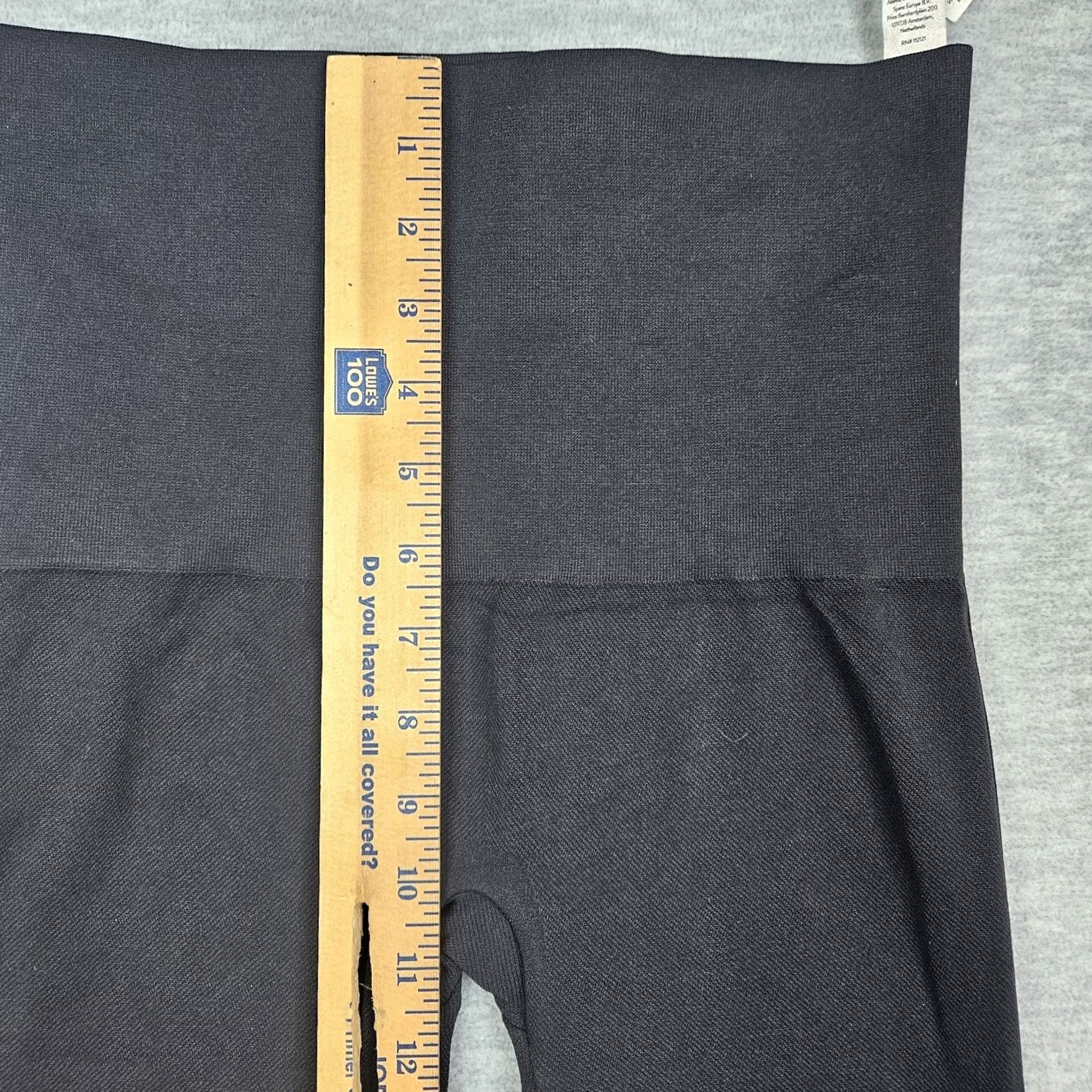 Spanx Spanx Black Seamless Mid Rise Cropped Legging Size L Womens Pants Size 36" / US 14 / IT 50 - 7 Thumbnail
