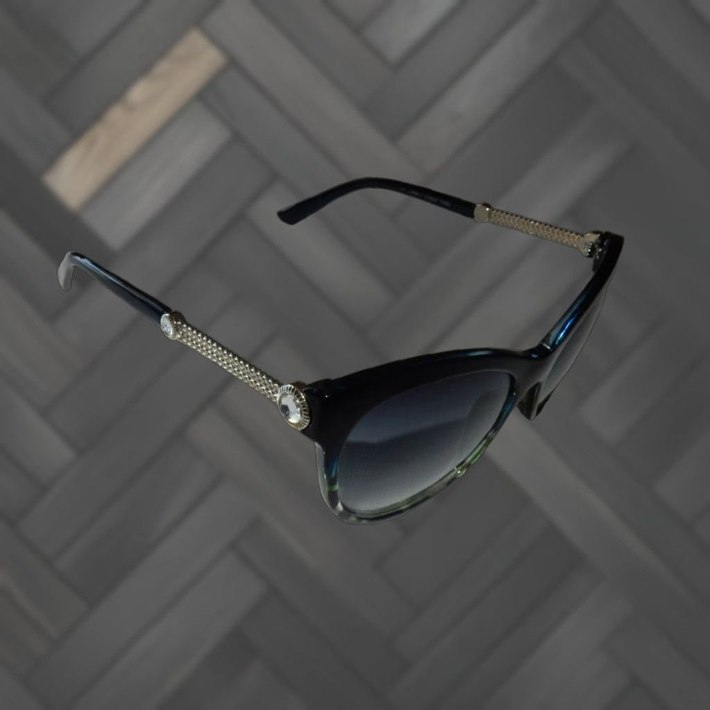 Southpole VINTAGE Southpole Sunglasses Women Black Small Scratch-Resistant Frame Size ONE SIZE - 1 Thumbnail
