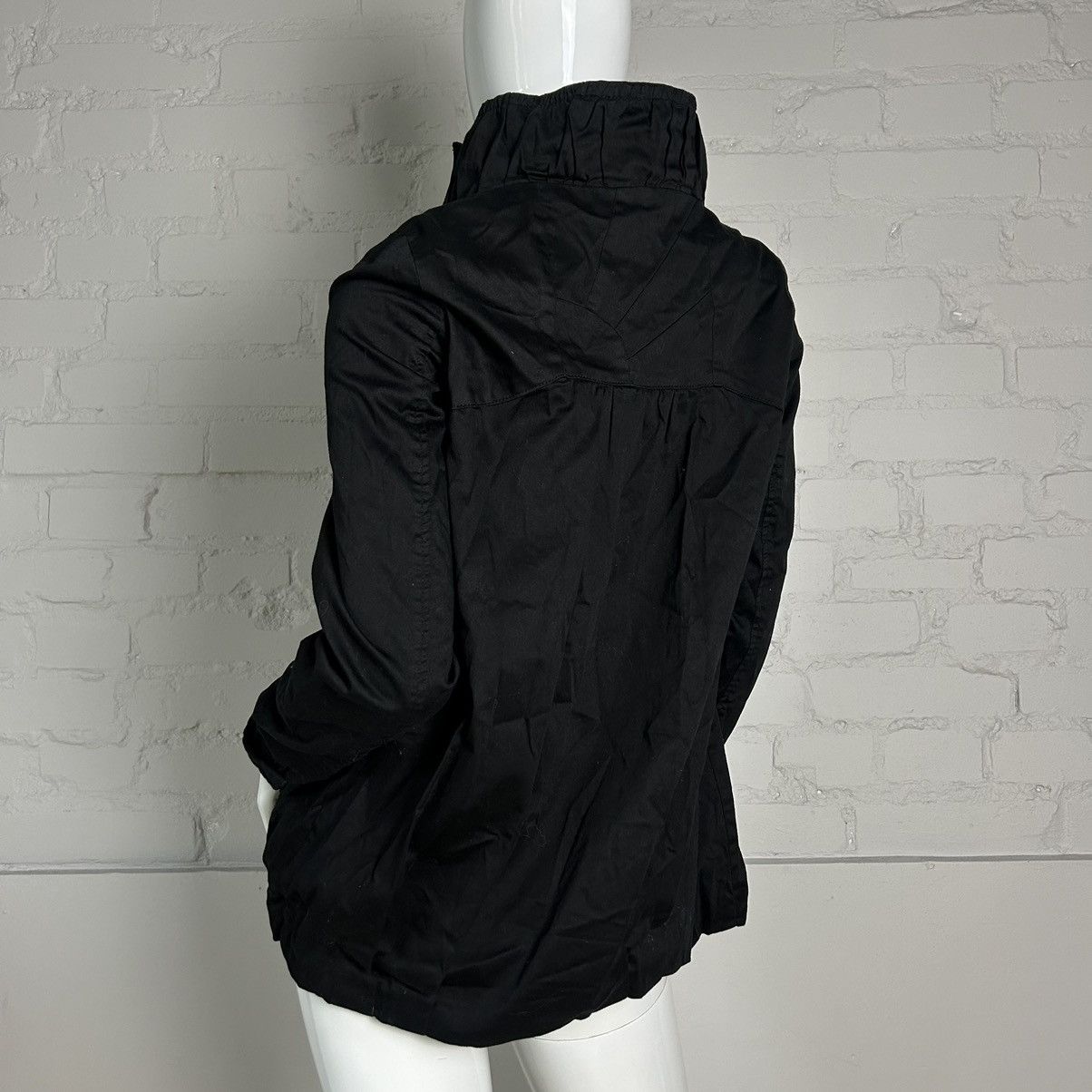 Asymmetric black vintage windbreaker