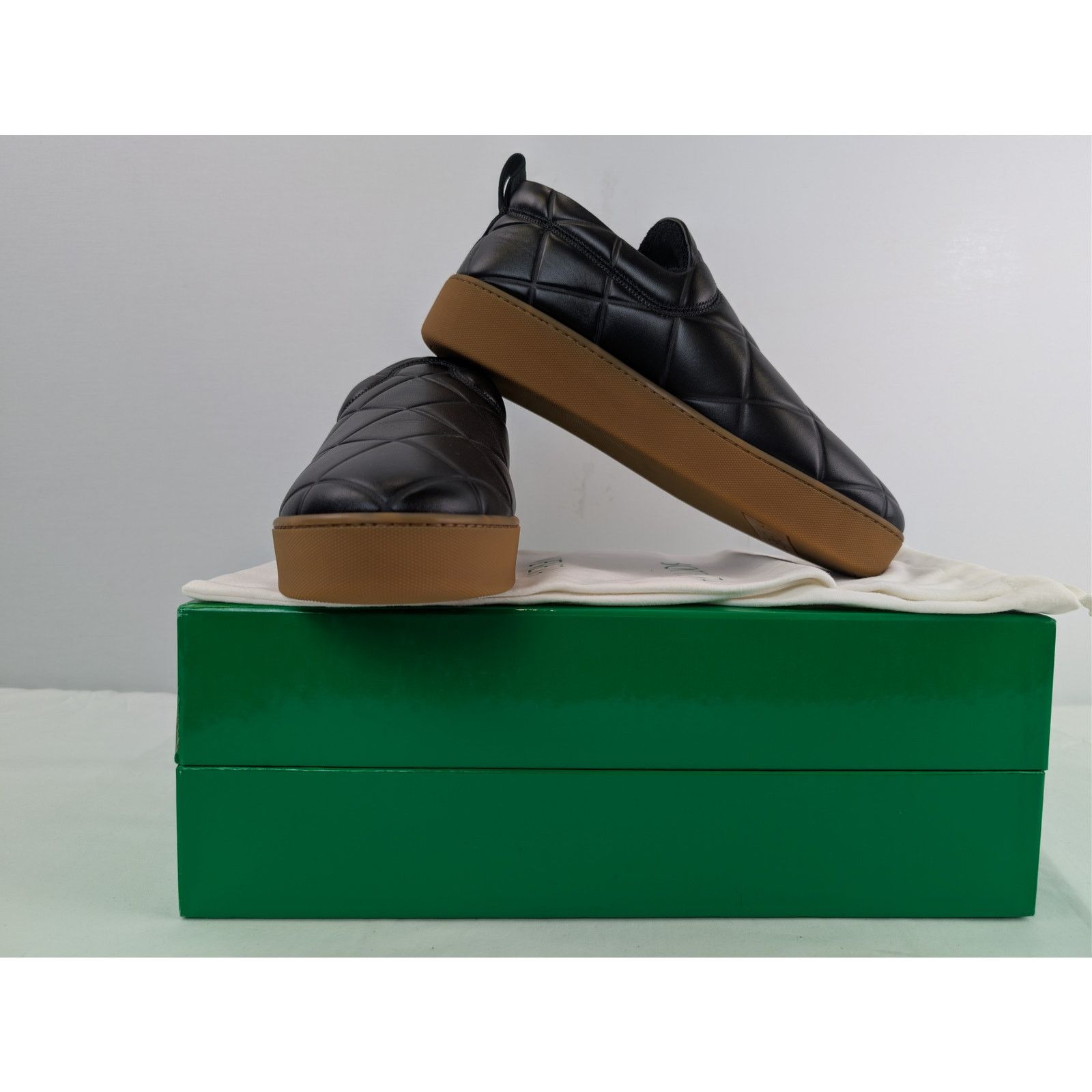 Bottega Veneta o1rshd1 Embossed Lagoon Nappa Quilt Sneaker in Black Size US 11 / EU 44 - 19 Thumbnail