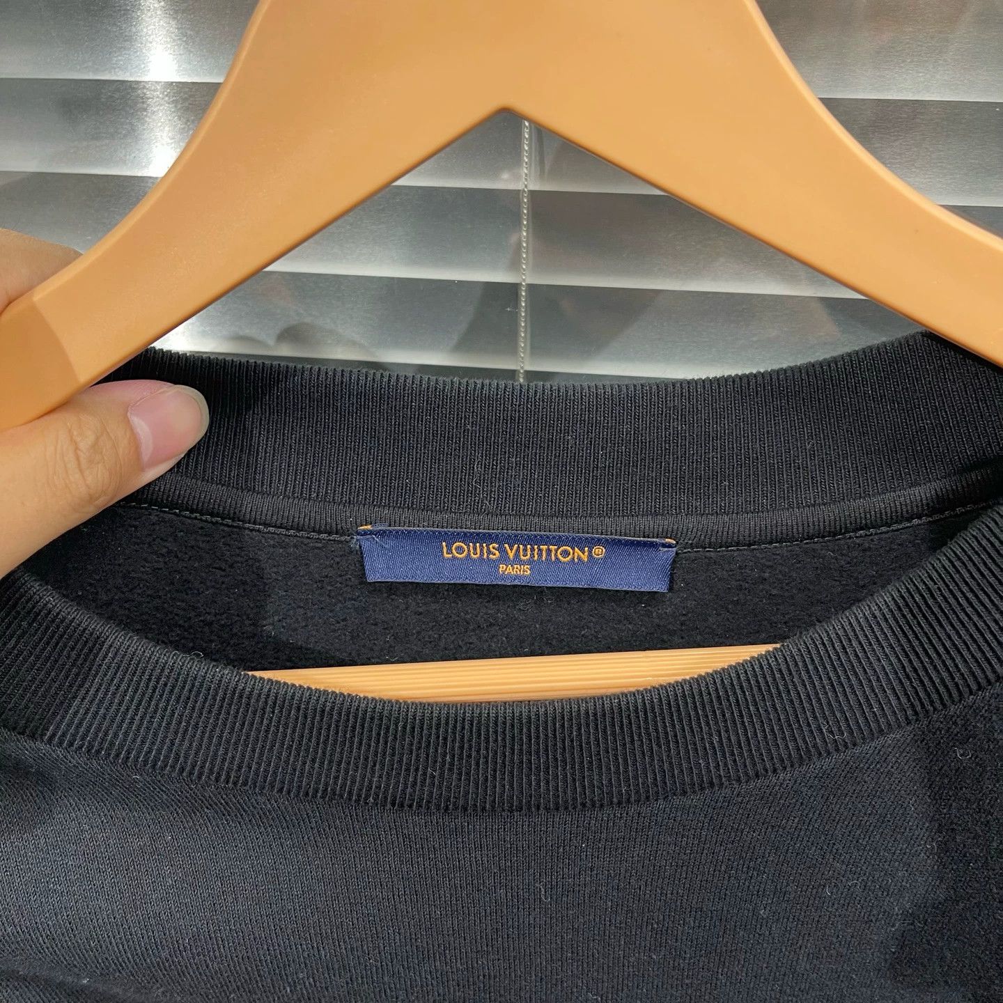 Louis Vuitton LV 24ss Vibrant Gradient Monogram 4L Sweatshirt Size US XXL / EU 58 / 5 - 3 Thumbnail