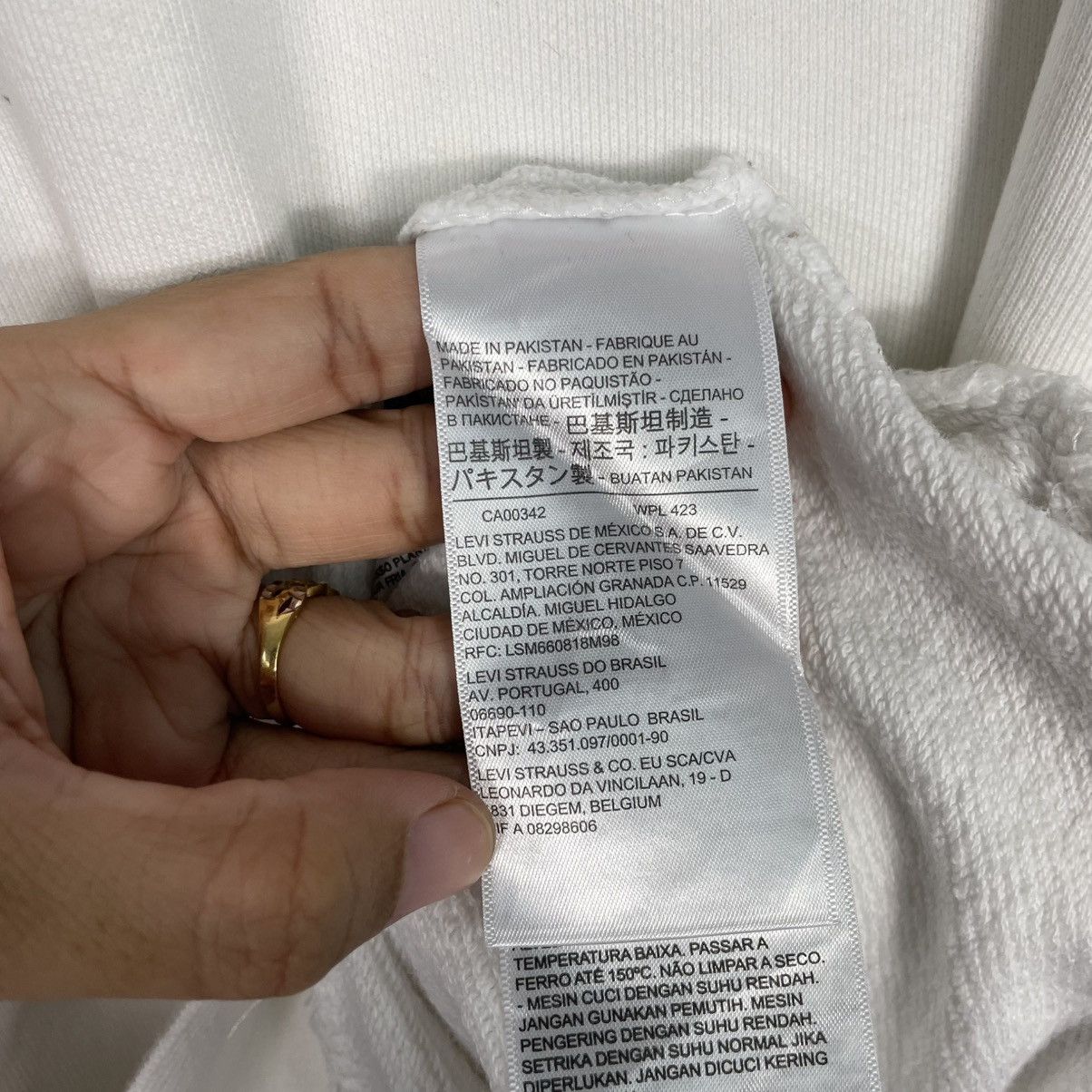 Levi's Levi's Big Logo White Crewneck Sweatshirt Size US M / EU 48-50 / 2 - 14 Thumbnail