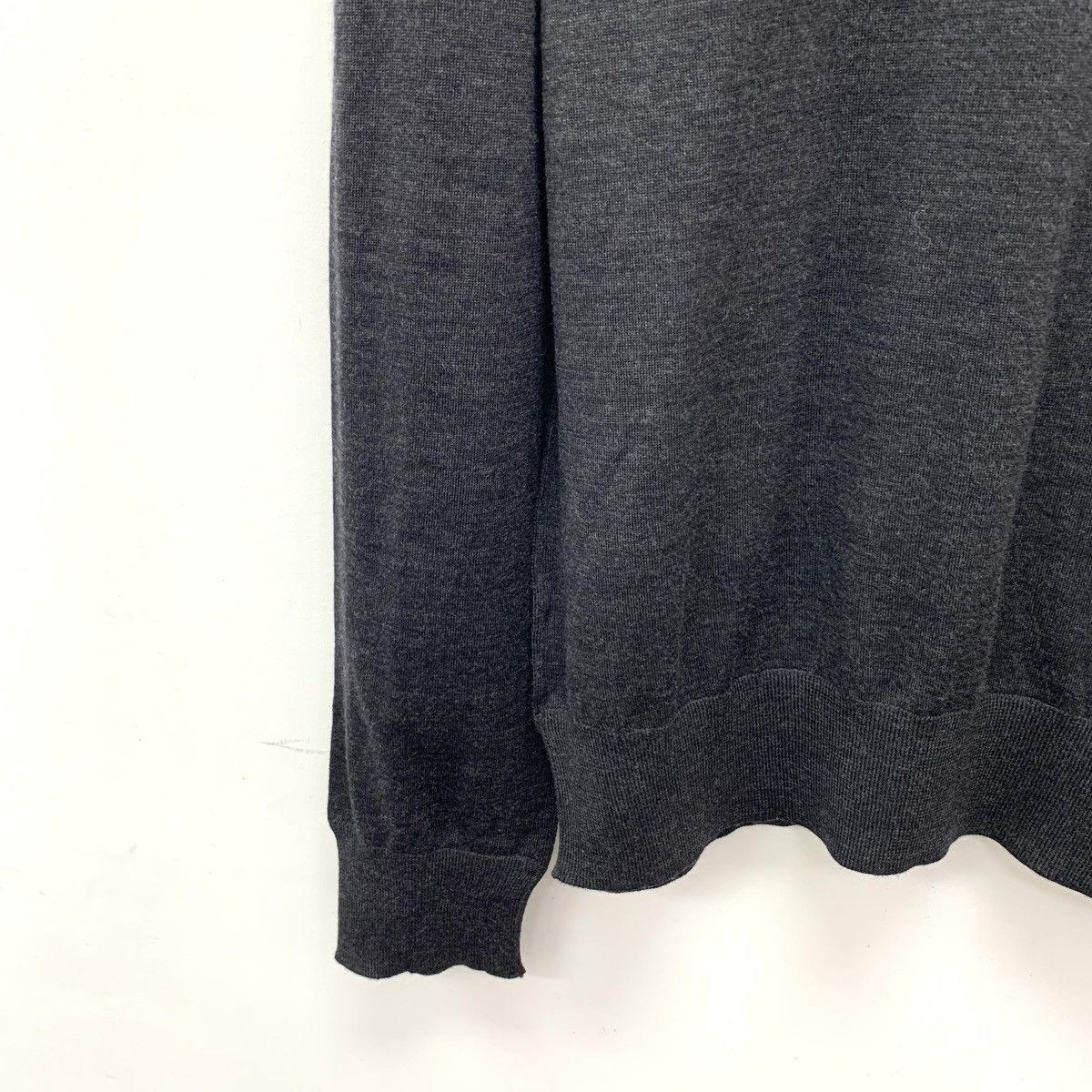Dolce & Gabbana Dolce & Gabbana Grey Wool Long Sleeve Knit Sweater K26WX Size S / US 4 / IT 40 - 4 Thumbnail