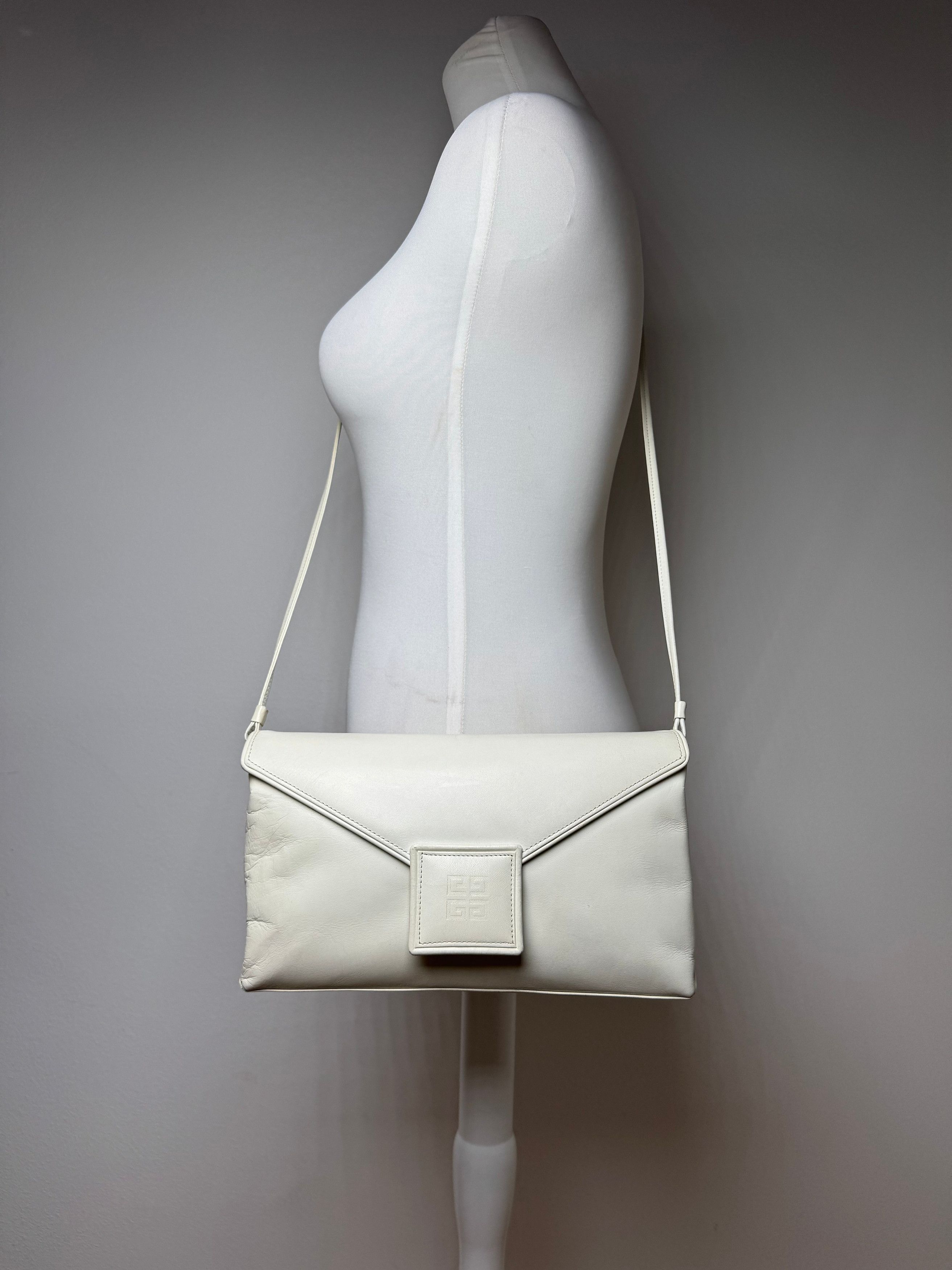 Givenchy Vintage 4G leather Bag White Size ONE SIZE - 1 Thumbnail