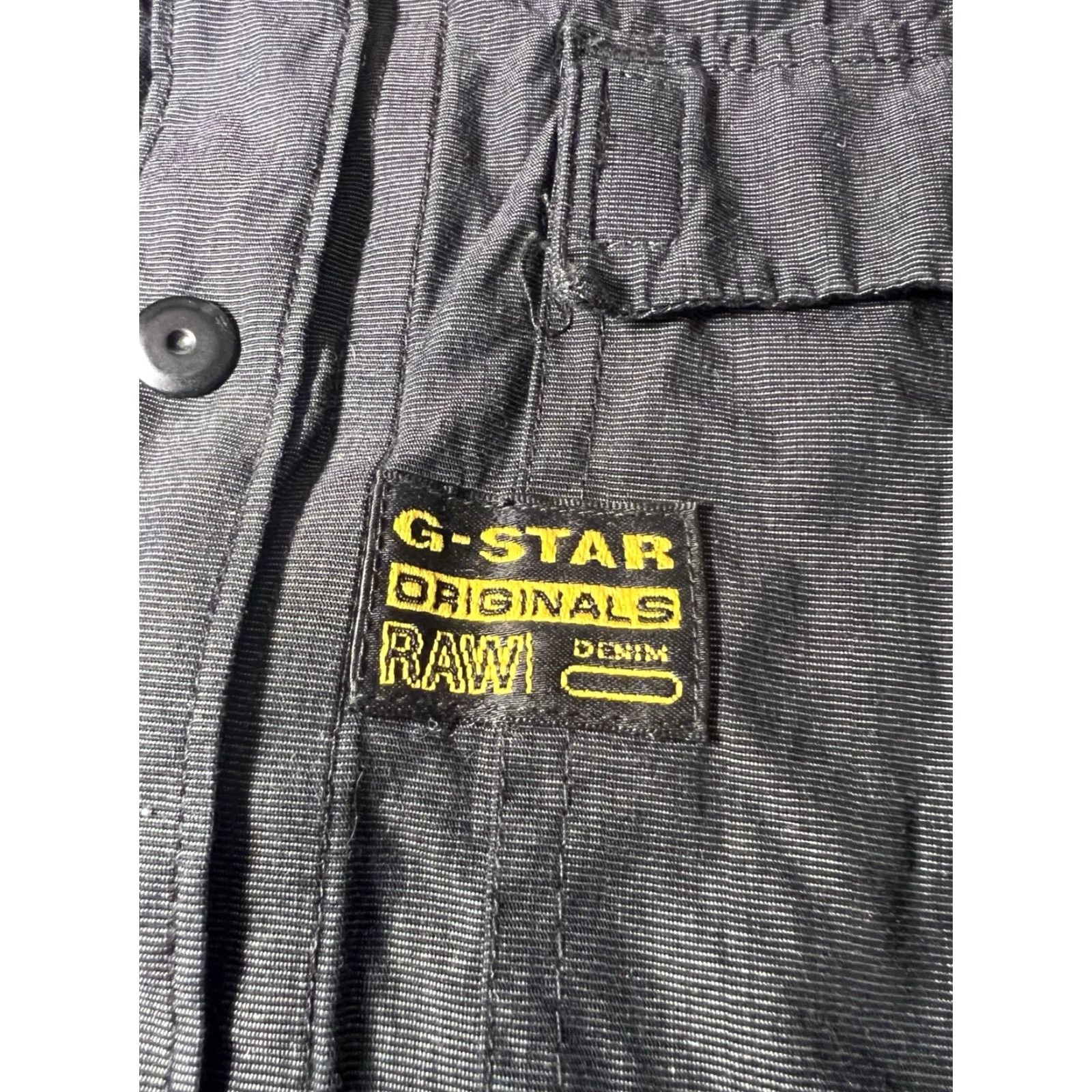 Vintage G Star Raw Men Button-Up Shirt Long Sleeve Black L Slim Fit Cotton Lyocell Elastane Woven Pockets Zipper Button-Down Collar Casual Black L Mens Size US L / EU 52-54 / 3 - 2 Thumbnail