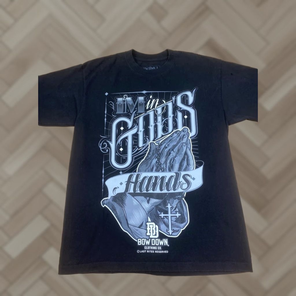 Praying Bow Down Clothing T Shirt Im In Gods Hands Praying Hands Cross Black L Mens Short Sleeve Crew Neck Graphic Print 8107 Size US L / EU 52-54 / 3 - 1 Thumbnail