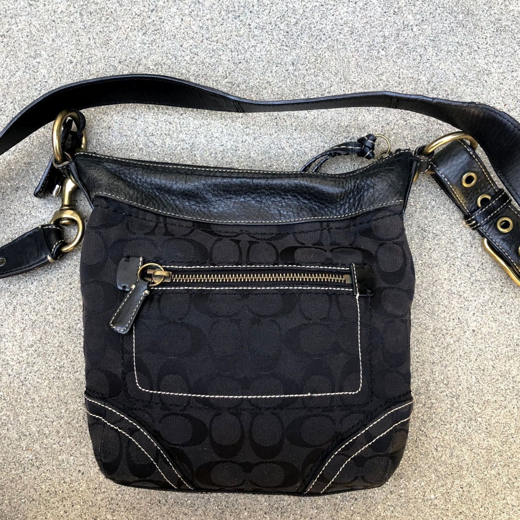 Coach VINTAGE Coach Crossbody Signature Monogram Purse Women's Black Bag G065-10402 Size ONE SIZE - 7 Thumbnail