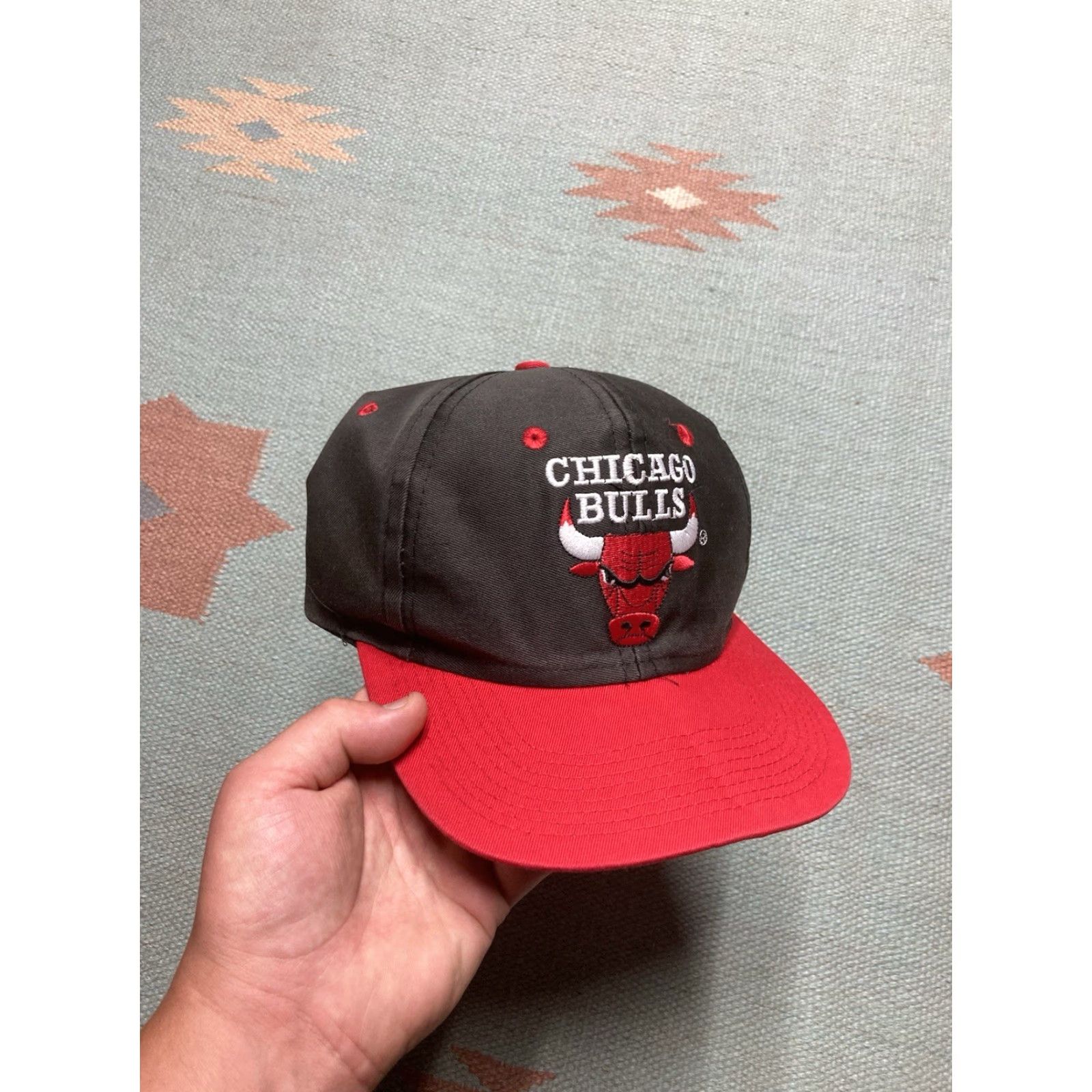 NBA VINTAGE 90s Chicago bulls NBA SnapBack hat cap Men Adjustable Black Logo Blockhead 90s Santa Size ONE SIZE - 2 Thumbnail