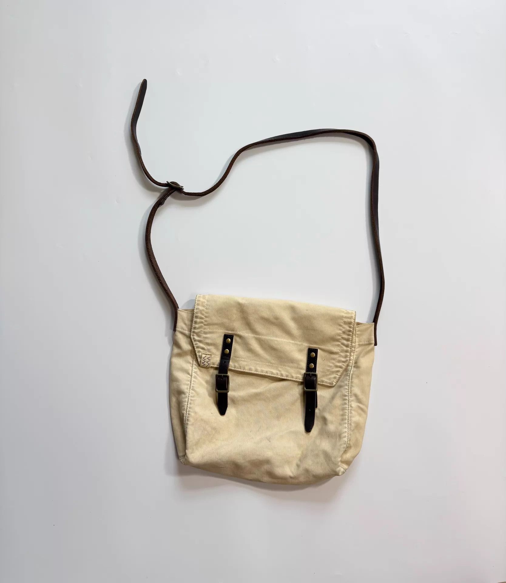 Visvim VISVIM KAYENTA SHOULDER BAG M German Corduroy Heavy Distressed Size ONE SIZE - 1 Thumbnail