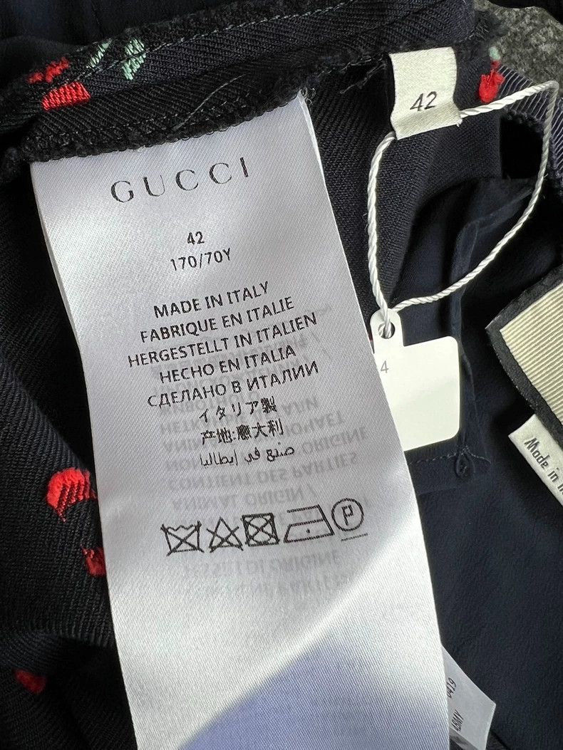 Gucci Gucci Dark blue cherry embroidered full-print casual short Size 27" / US 4 / IT 40 - 4 Thumbnail