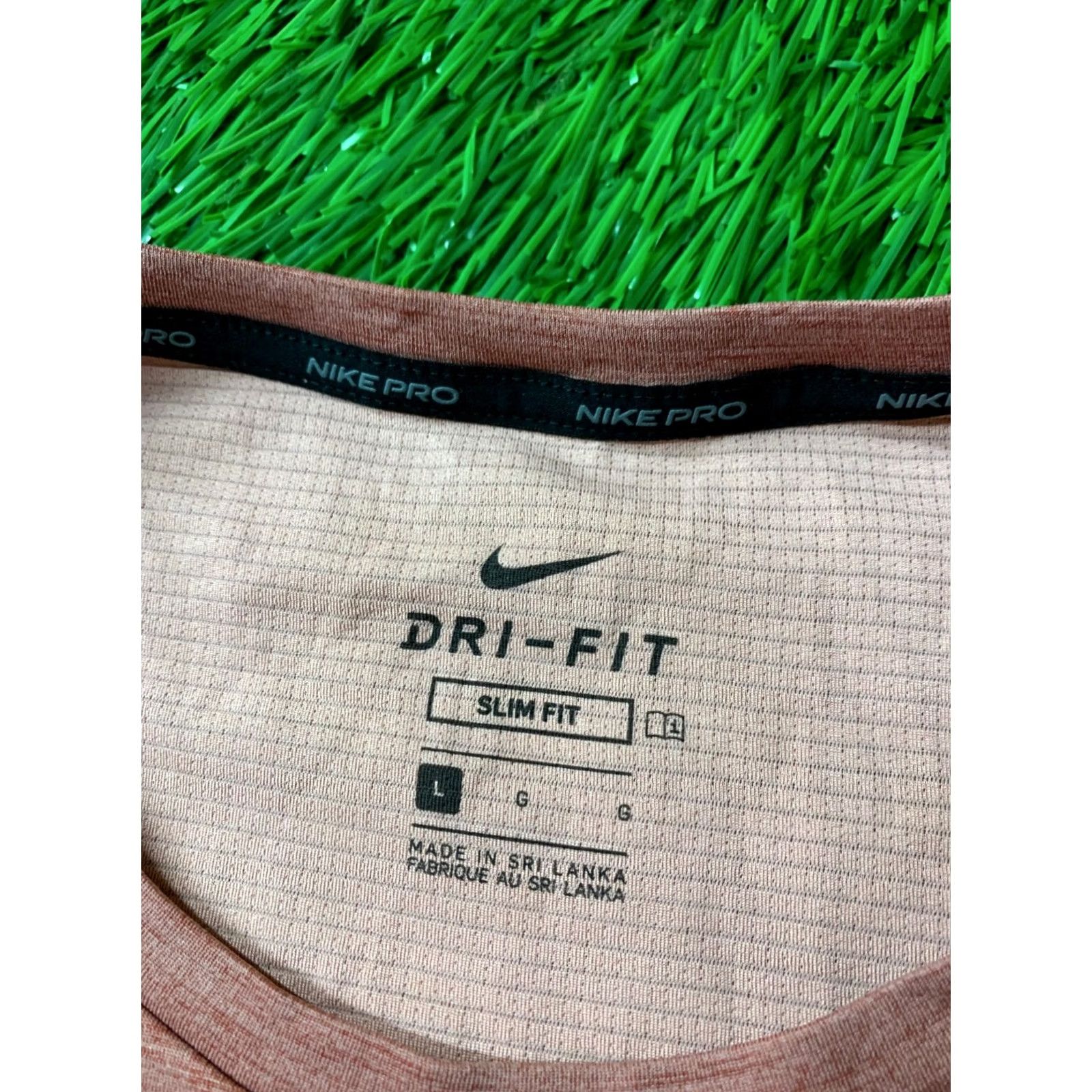 Nike Nike Pro Dri-Fit Slim-Fit Mens Compression Shirt Jersey Size L Size US L / EU 52-54 / 3 - 5 Thumbnail