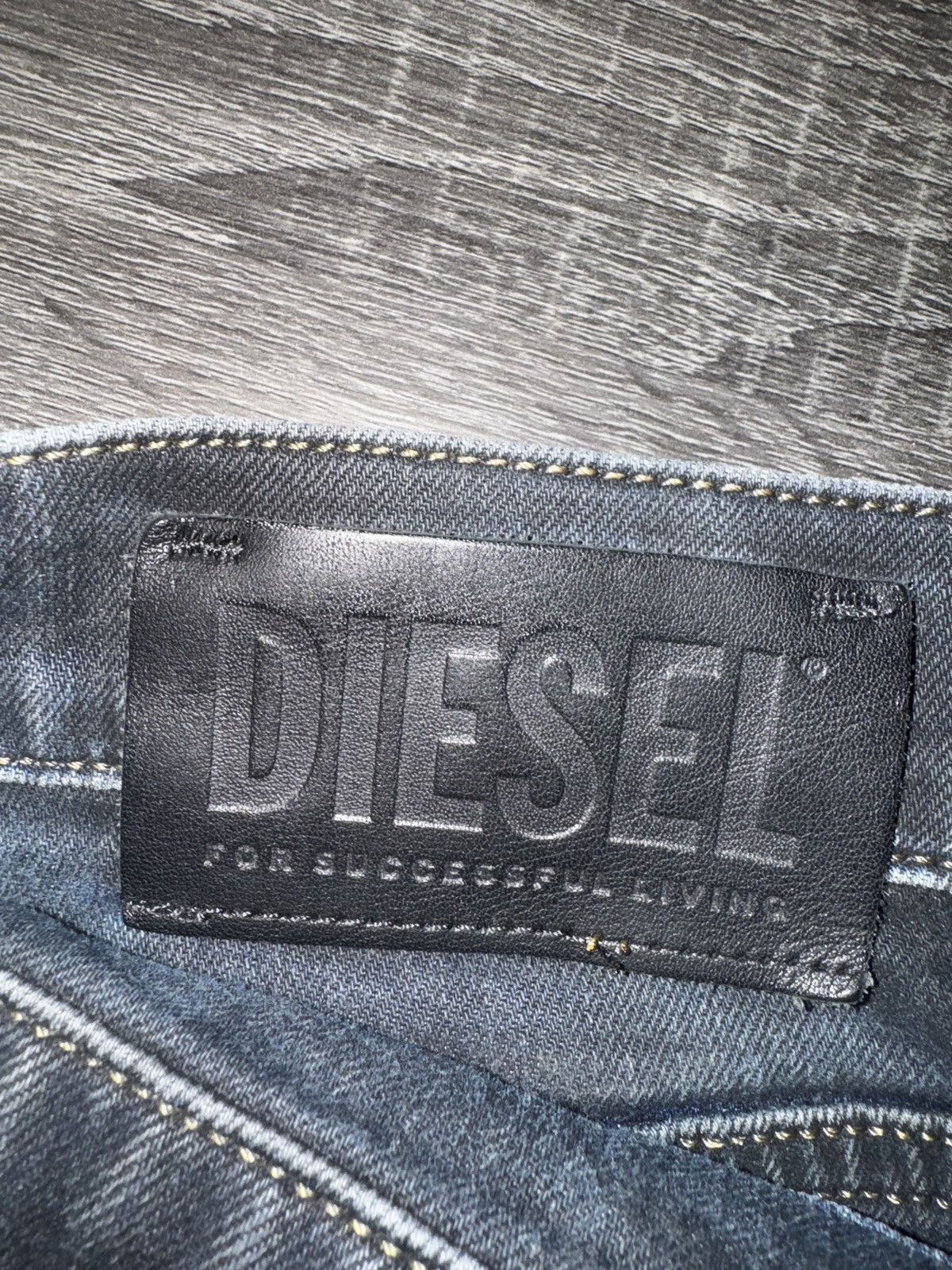 Diesel DIESEL 2 TONE TAPERED FIT D-STRUKT-SP3 JEANS L32 Size US 30 / EU 46 - 11 Thumbnail