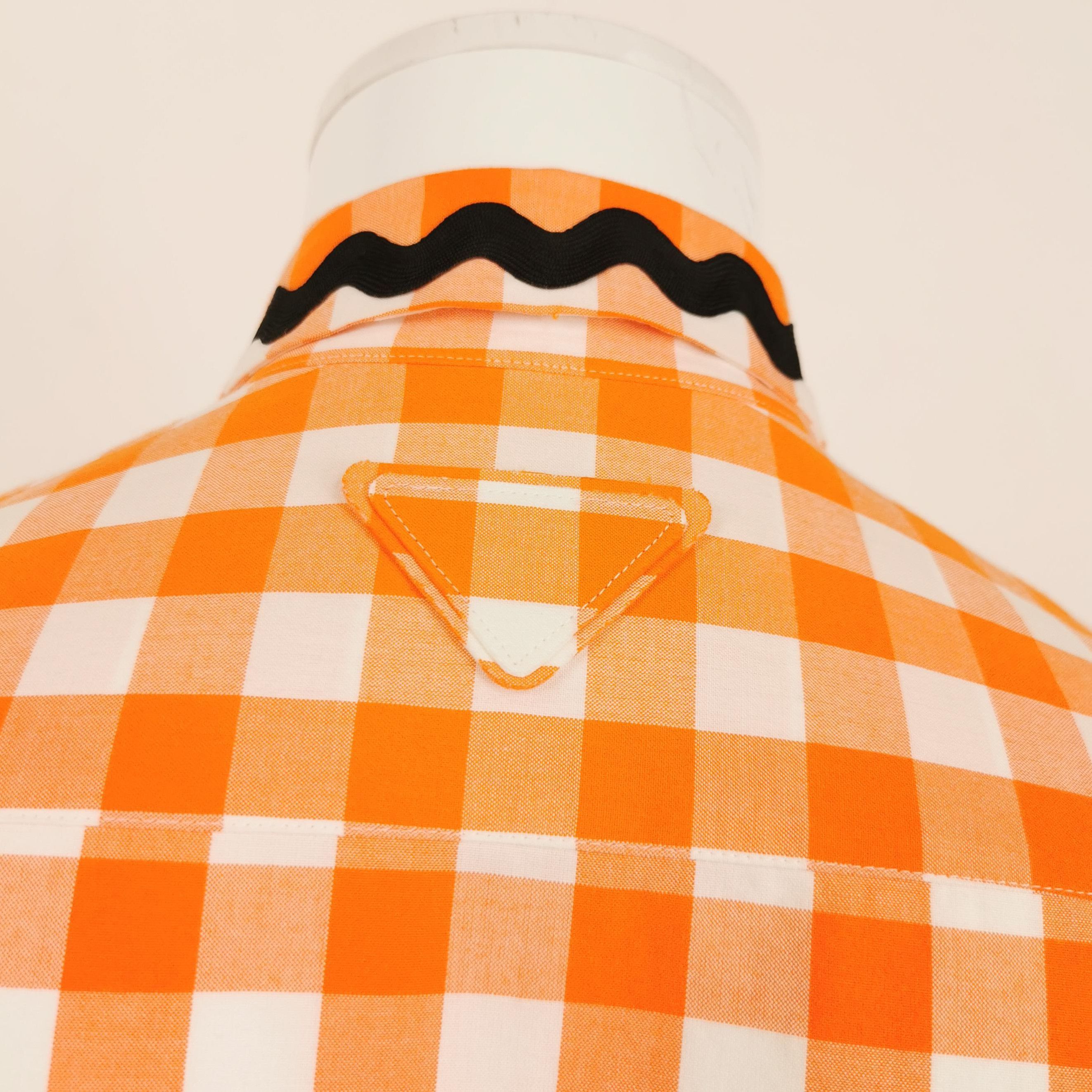 Prada Prada Colorful Checkered Button. Size M / US 6-8 / IT 42-44 - 3 Thumbnail
