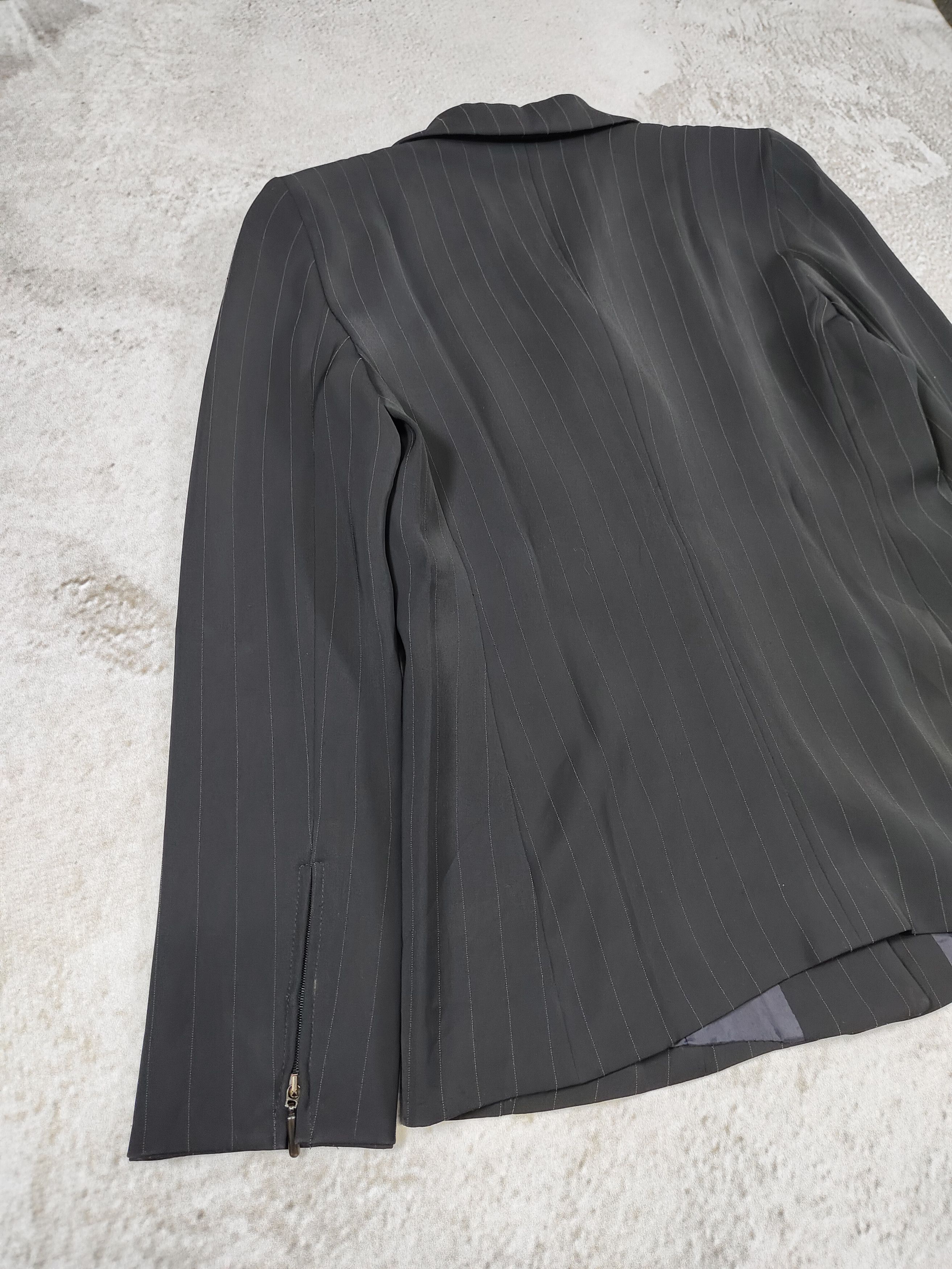 Emporio Armani 00s E.A- Archive Asymmetrical Pinstripe Sculpted Tailoring Size M / US 6-8 / IT 42-44 - 12 Thumbnail