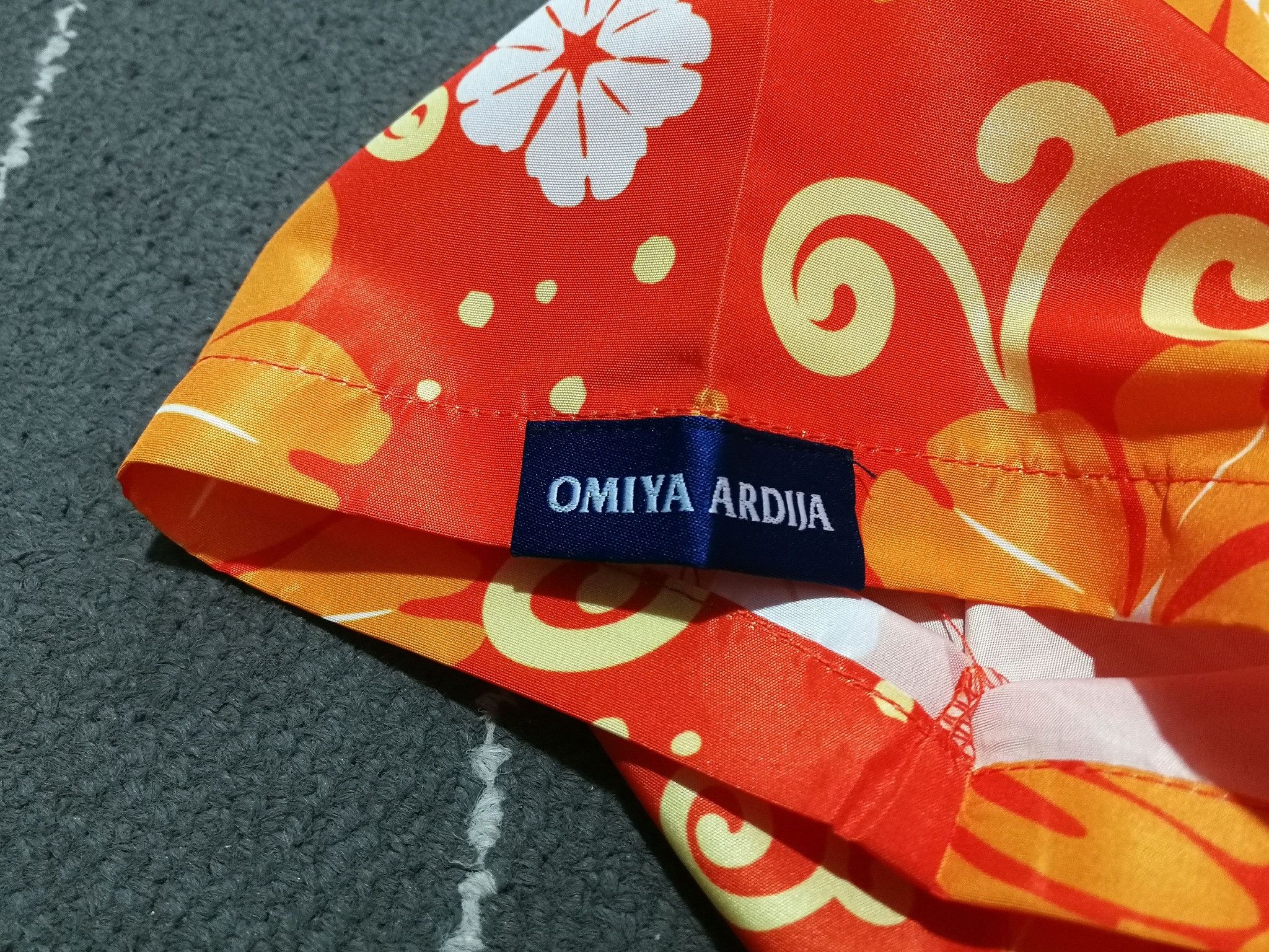 Japanese Brand OMIYA ARDIJA 1998 X NTT docomo M 2070 Size US M / EU 48-50 / 2 - 5 Thumbnail