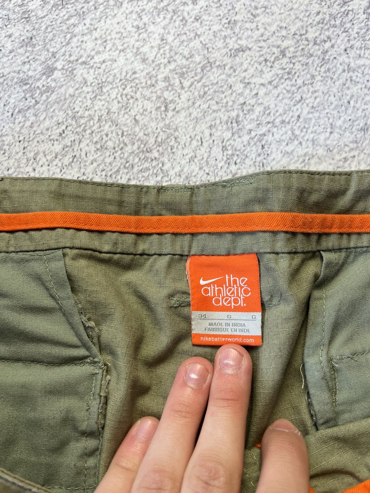 Nike Nike vintage cargo shorts casual streetwear hype y2k Size US 34 / EU 50 - 7 Thumbnail